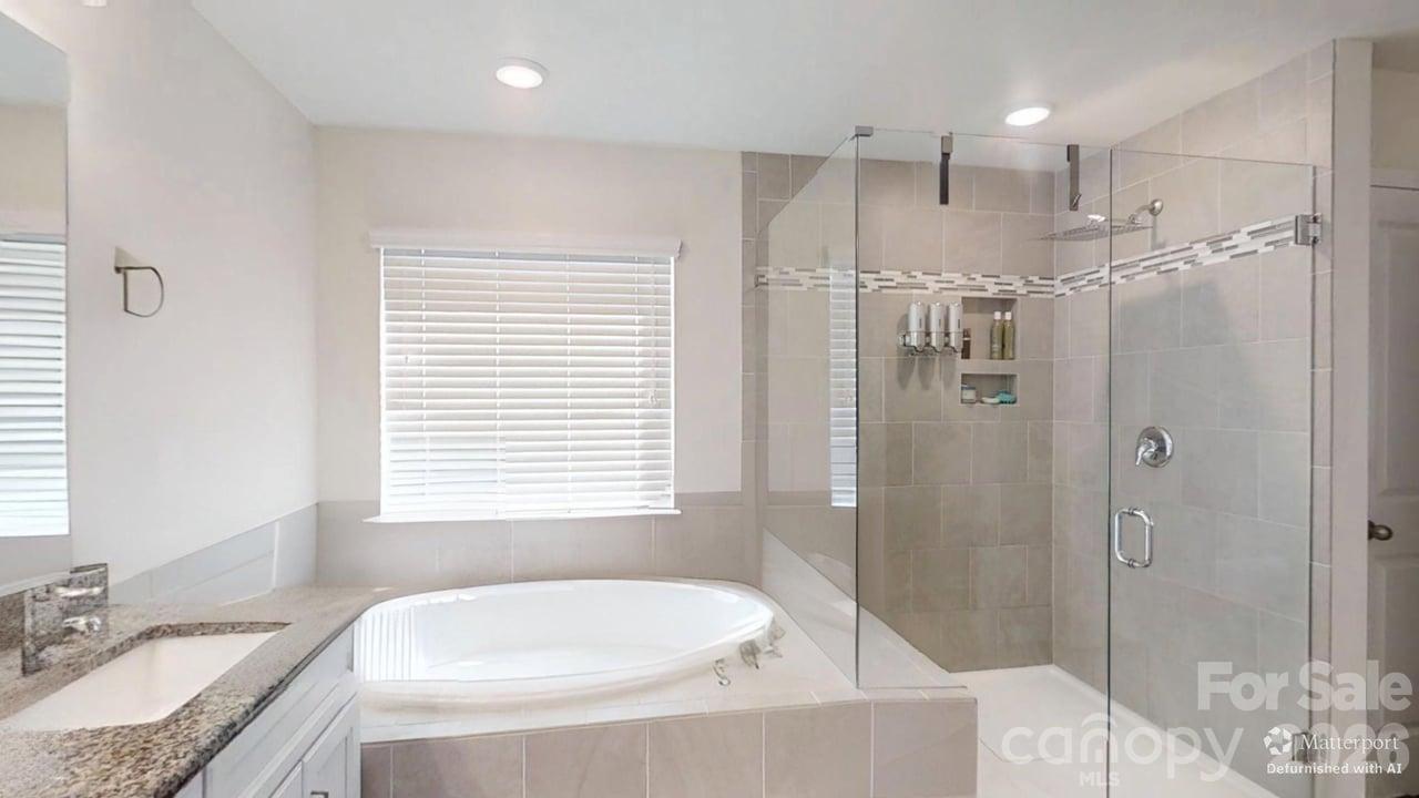 111 Lantern Acres Drive Property Photo 14