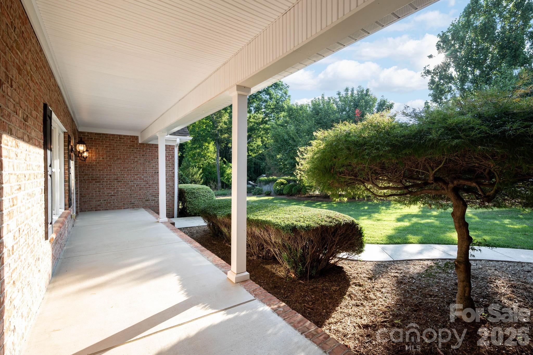 1851 29th Avenue Place Property Photo 4