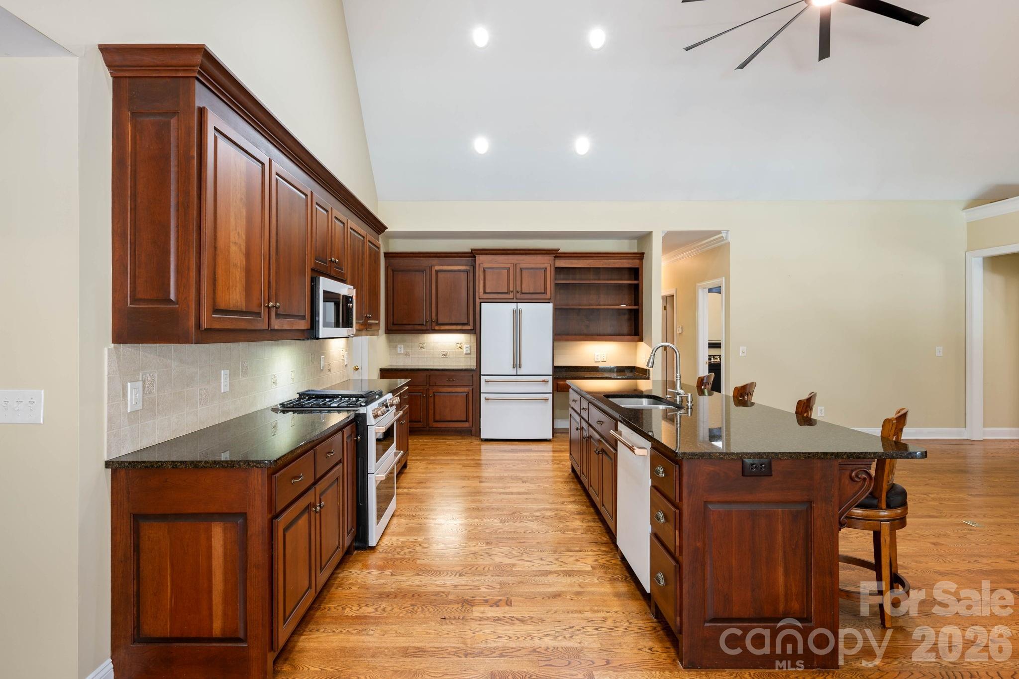 1851 29th Avenue Place Property Photo 12