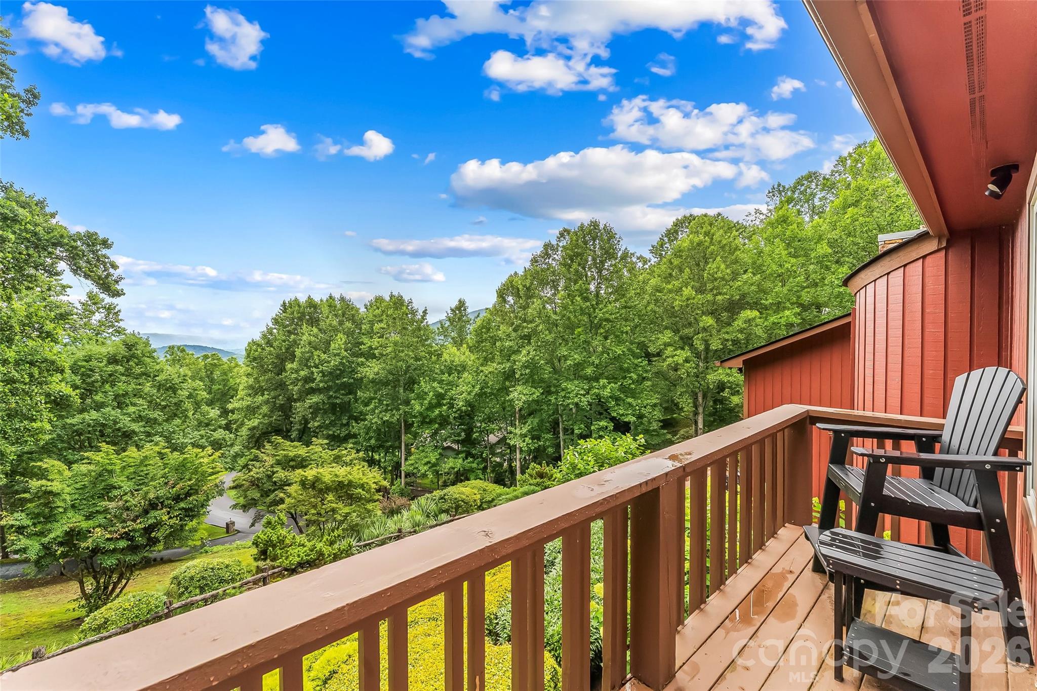 121 Stonecrest Drive Property Photo 18