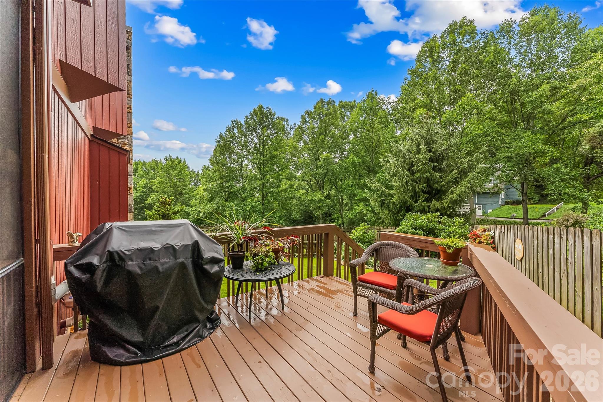 121 Stonecrest Drive Property Photo 33