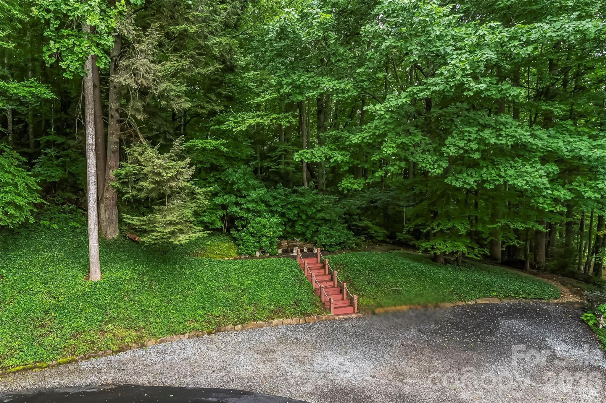 121 Stonecrest Drive Property Photo 35