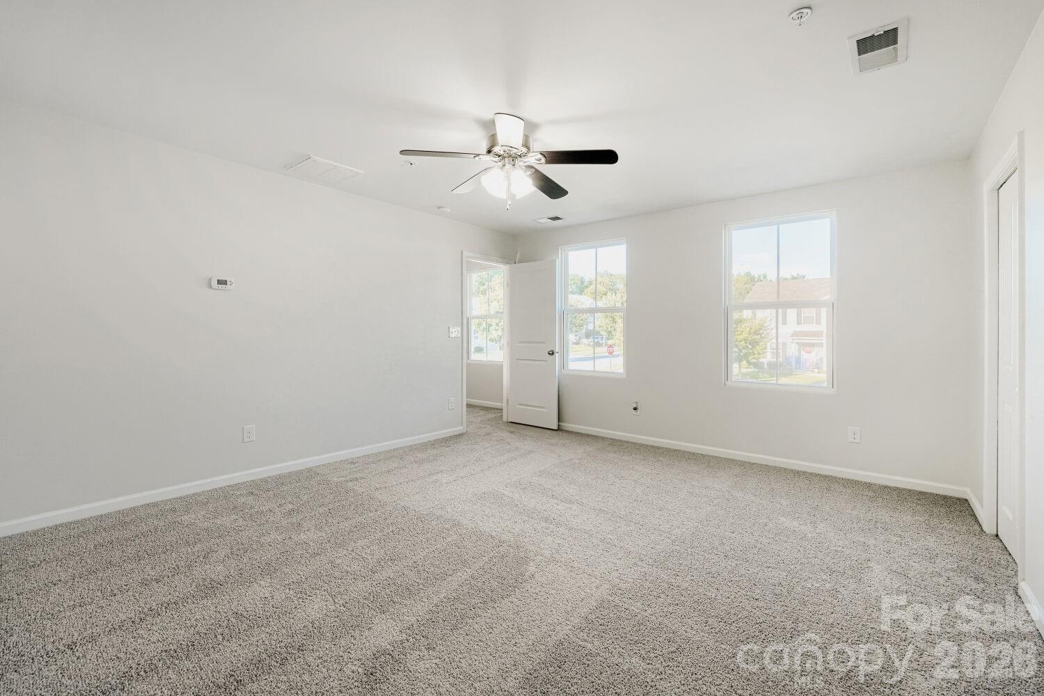 2394 Everton Circle Property Photo 12