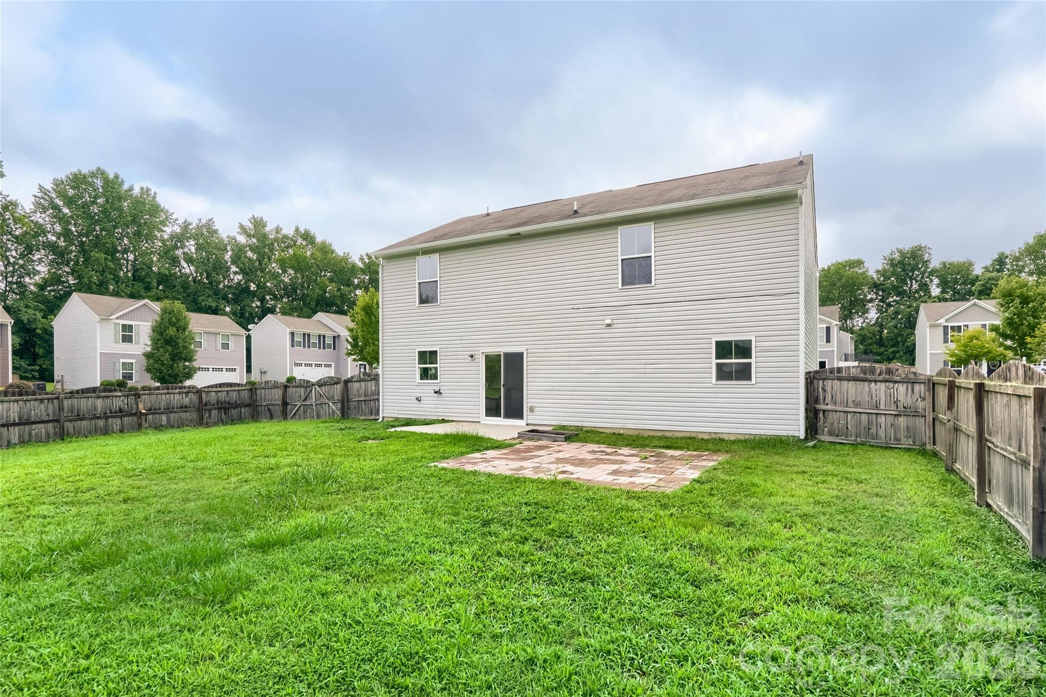 2394 Everton Circle Property Photo 17