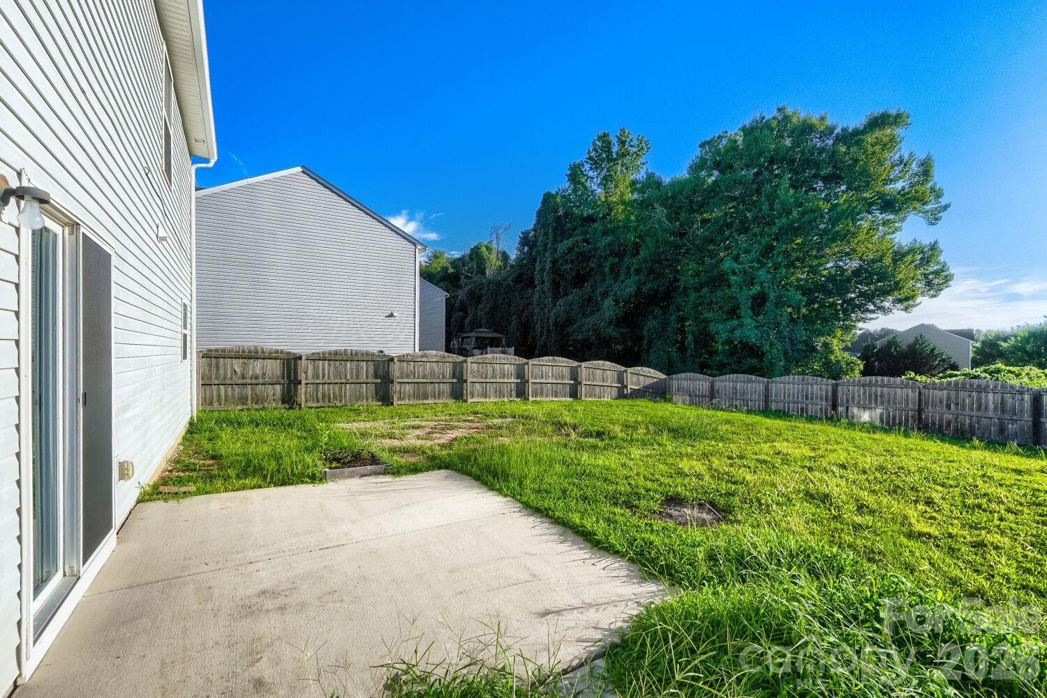 2394 Everton Circle Property Photo 18