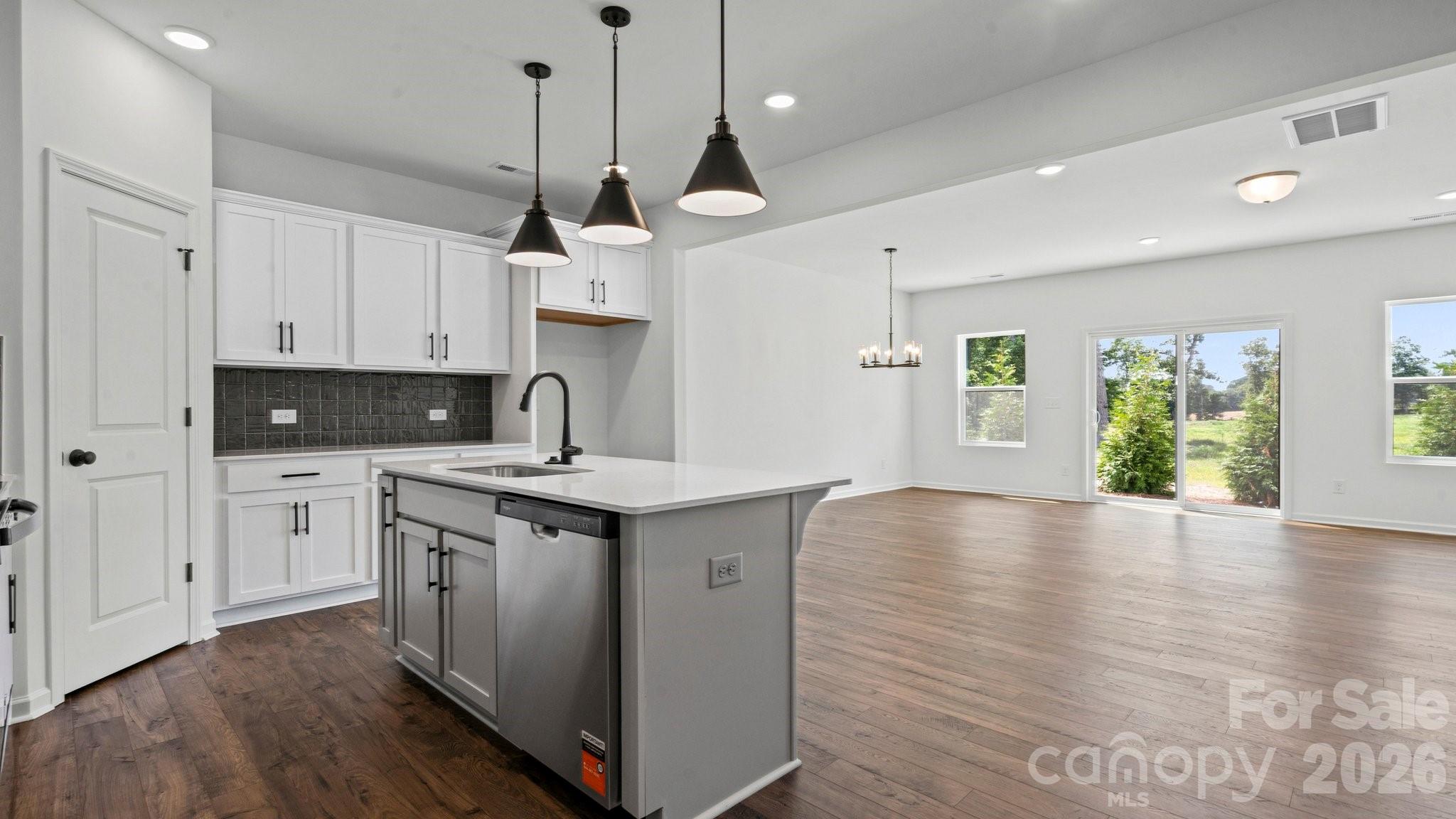 212 Northern Star Drive 2 Property Photo 8