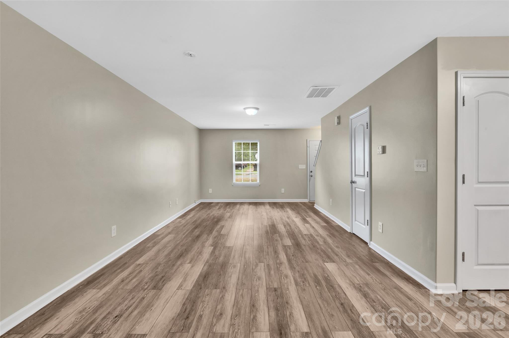 8500 Four Sisters Lane Property Photo 6