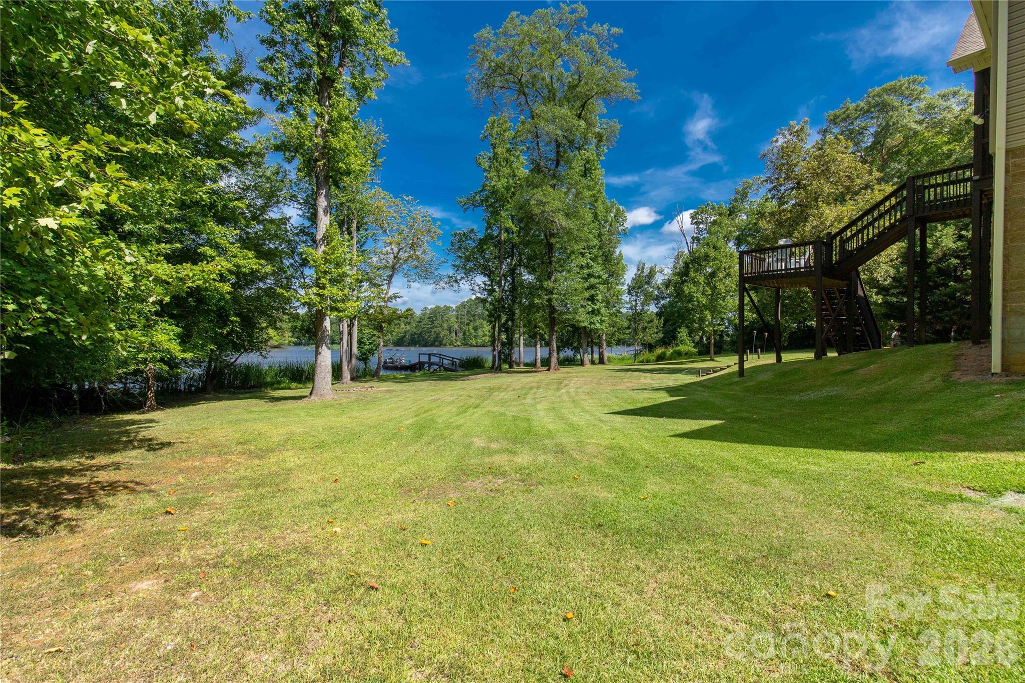 2051 Great North Road Property Photo 7
