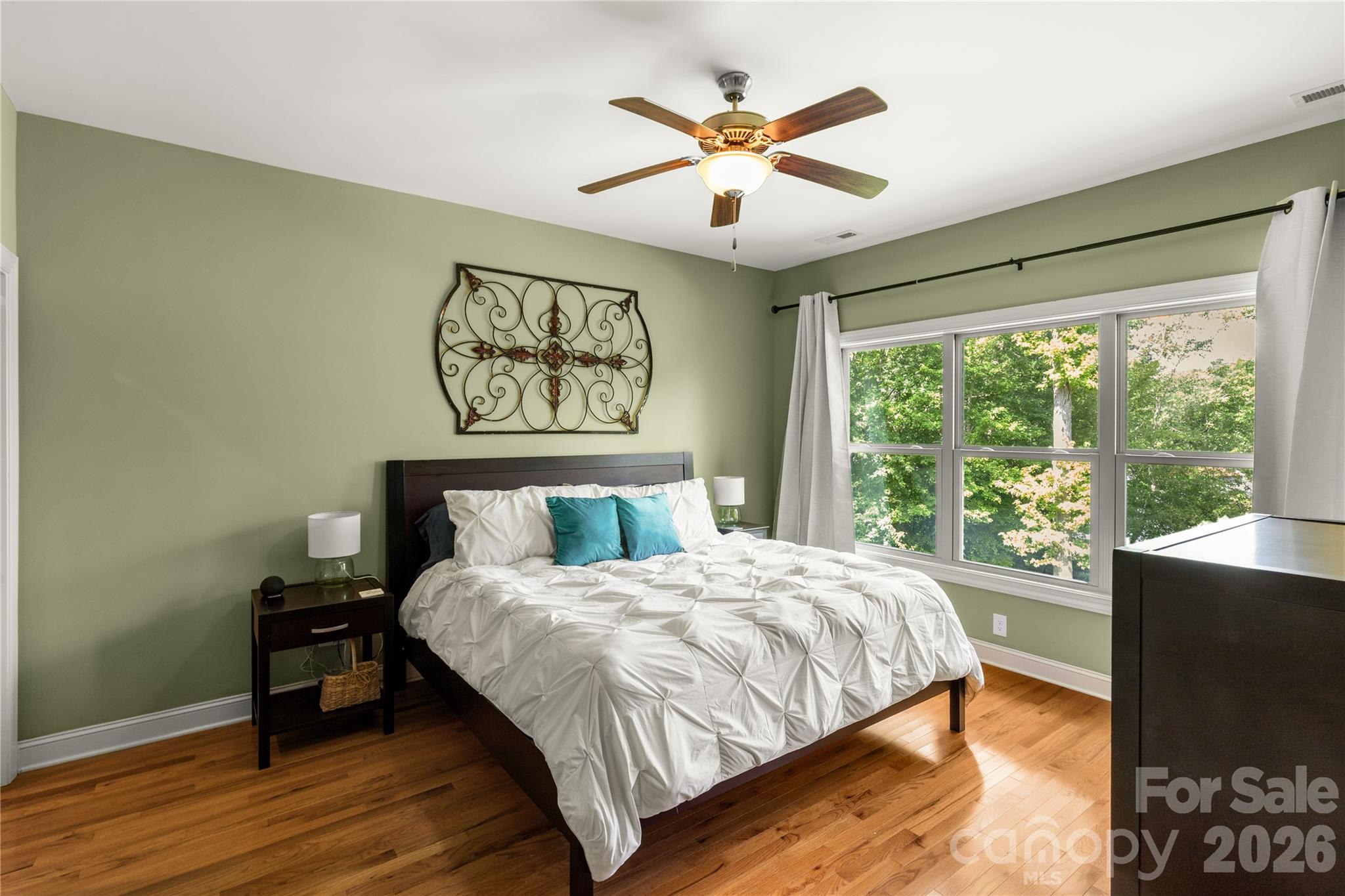 2051 Great North Road Property Photo 15