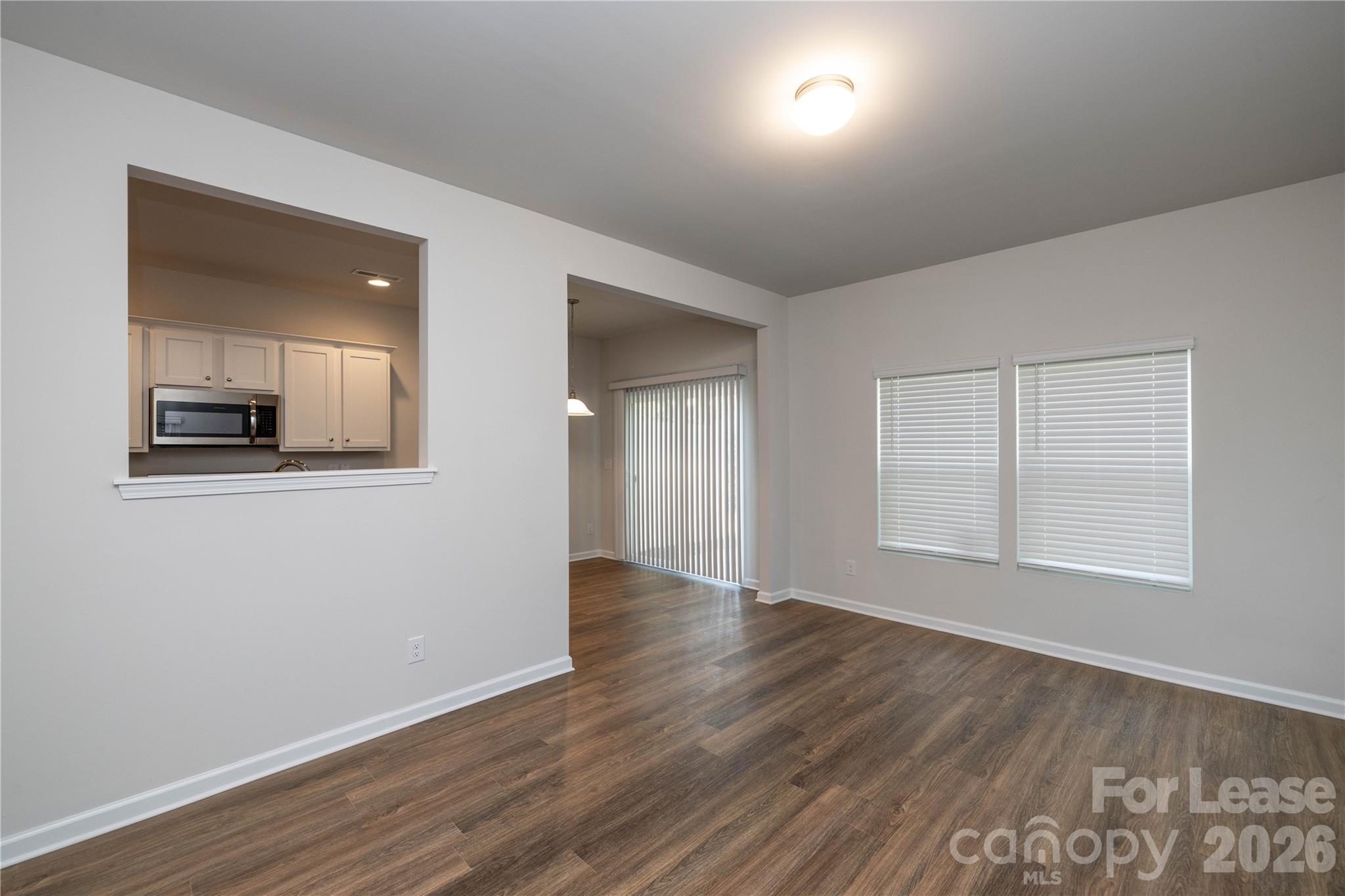208 S Bell Avenue Property Photo 11