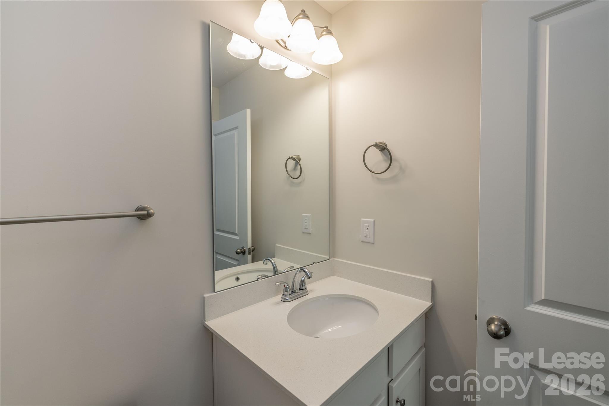 208 S Bell Avenue Property Photo 30