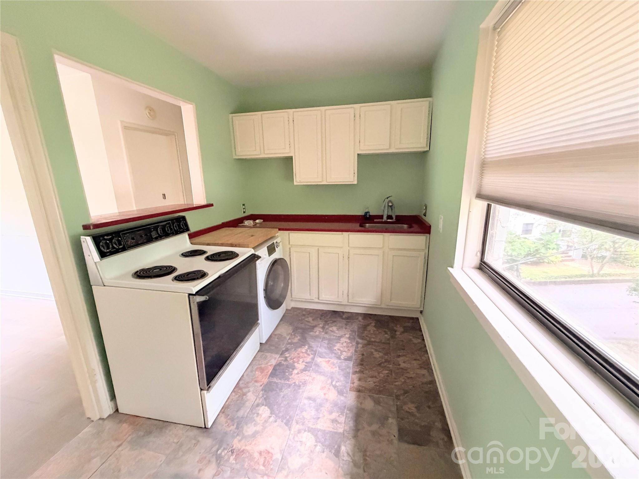 615 Biltmore Avenue W-3 Property Photo 10