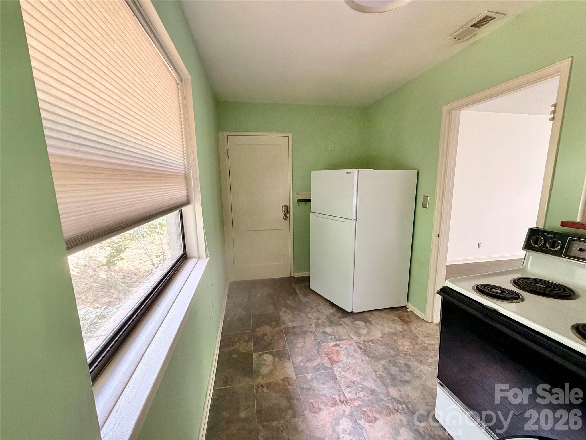 615 Biltmore Avenue W-3 Property Photo 12