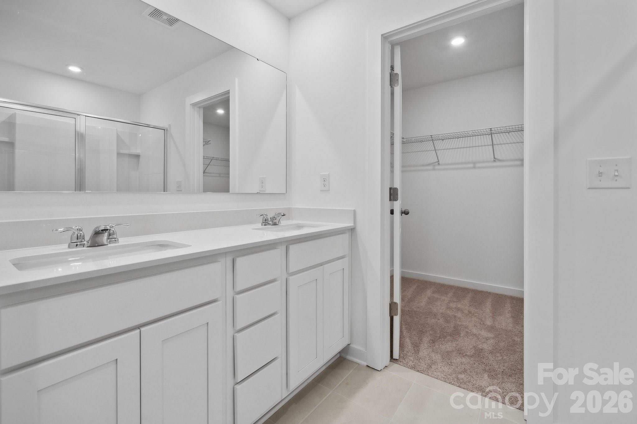 826 Olde England Drive Property Photo 11