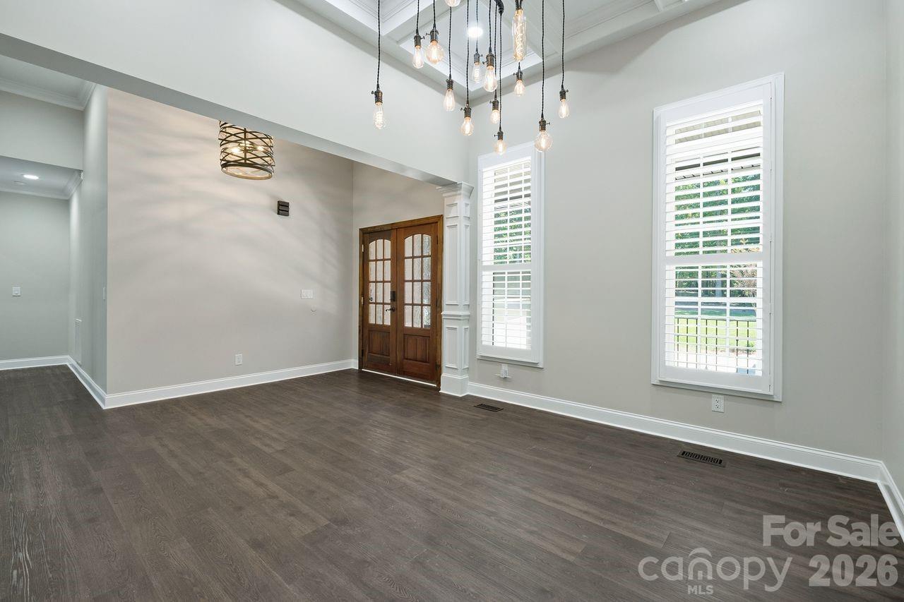 4412 Lake Forest Road Property Photo 6