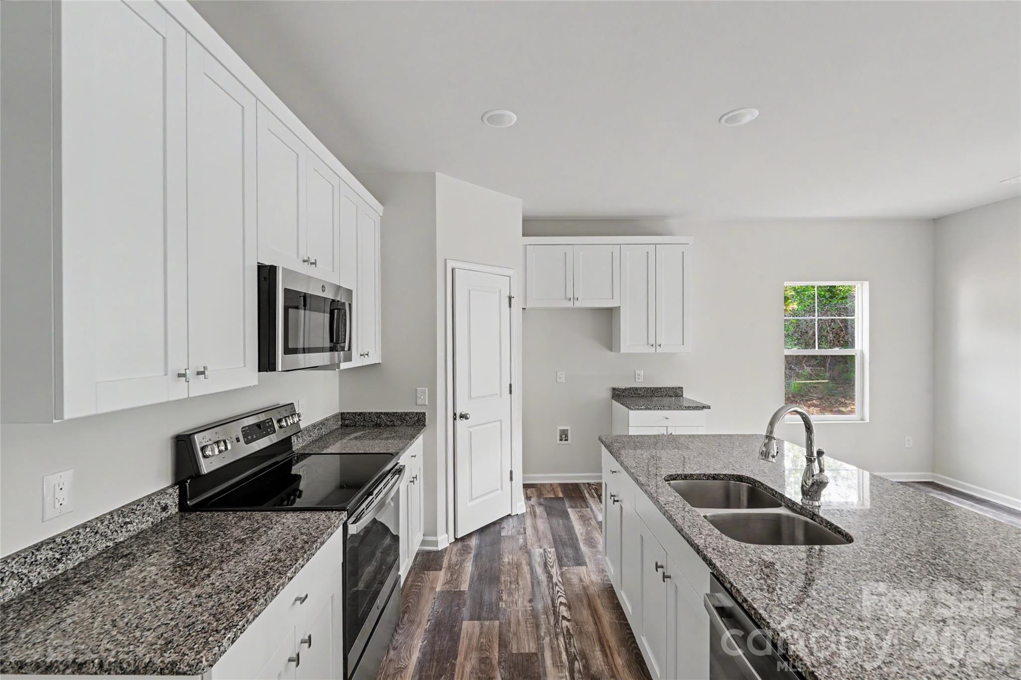 5146 Mark Drive Property Photo 3