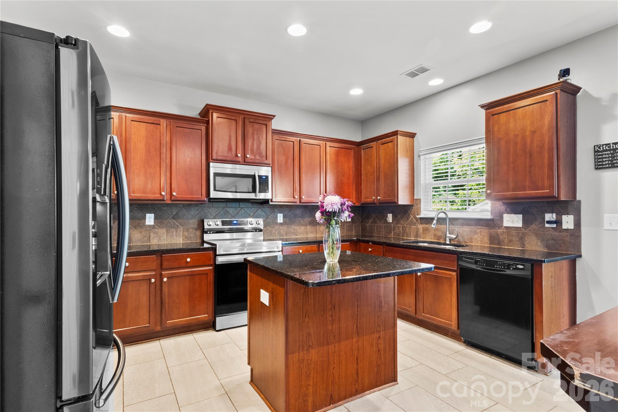 6600 Hermsley Road Property Photo 12
