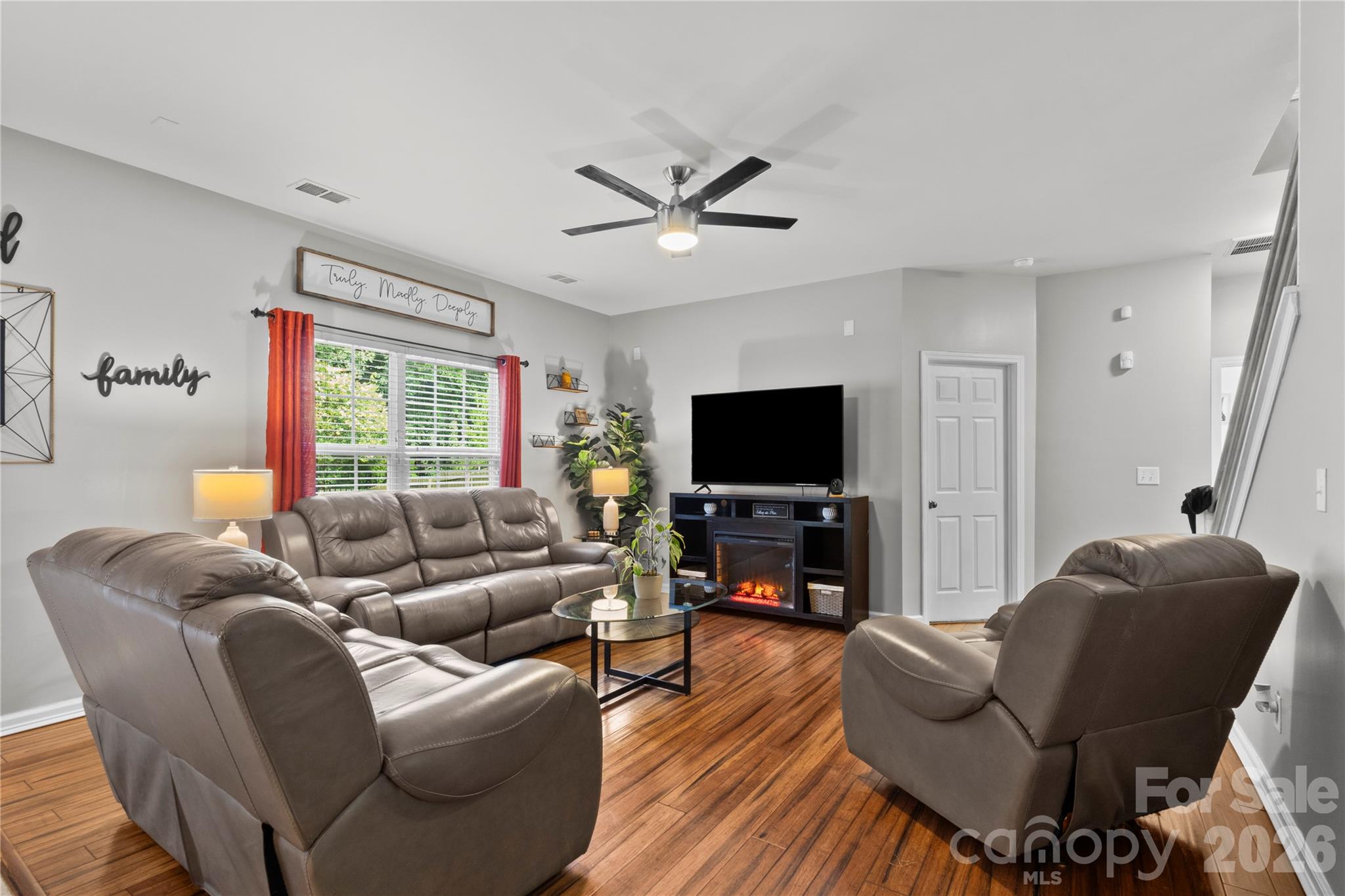 6600 Hermsley Road Property Photo 14