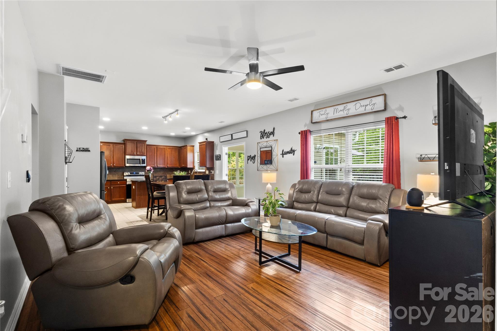 6600 Hermsley Road Property Photo 17