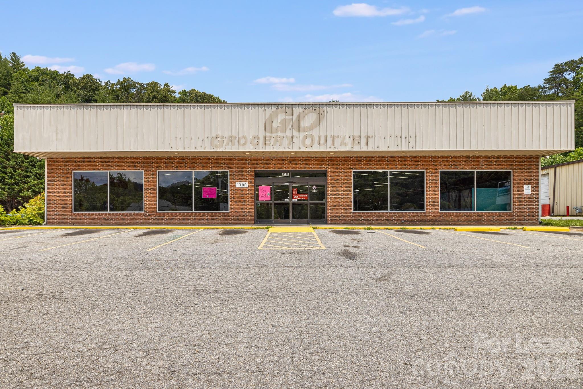 1380 Tunnel Road Property Photo 9