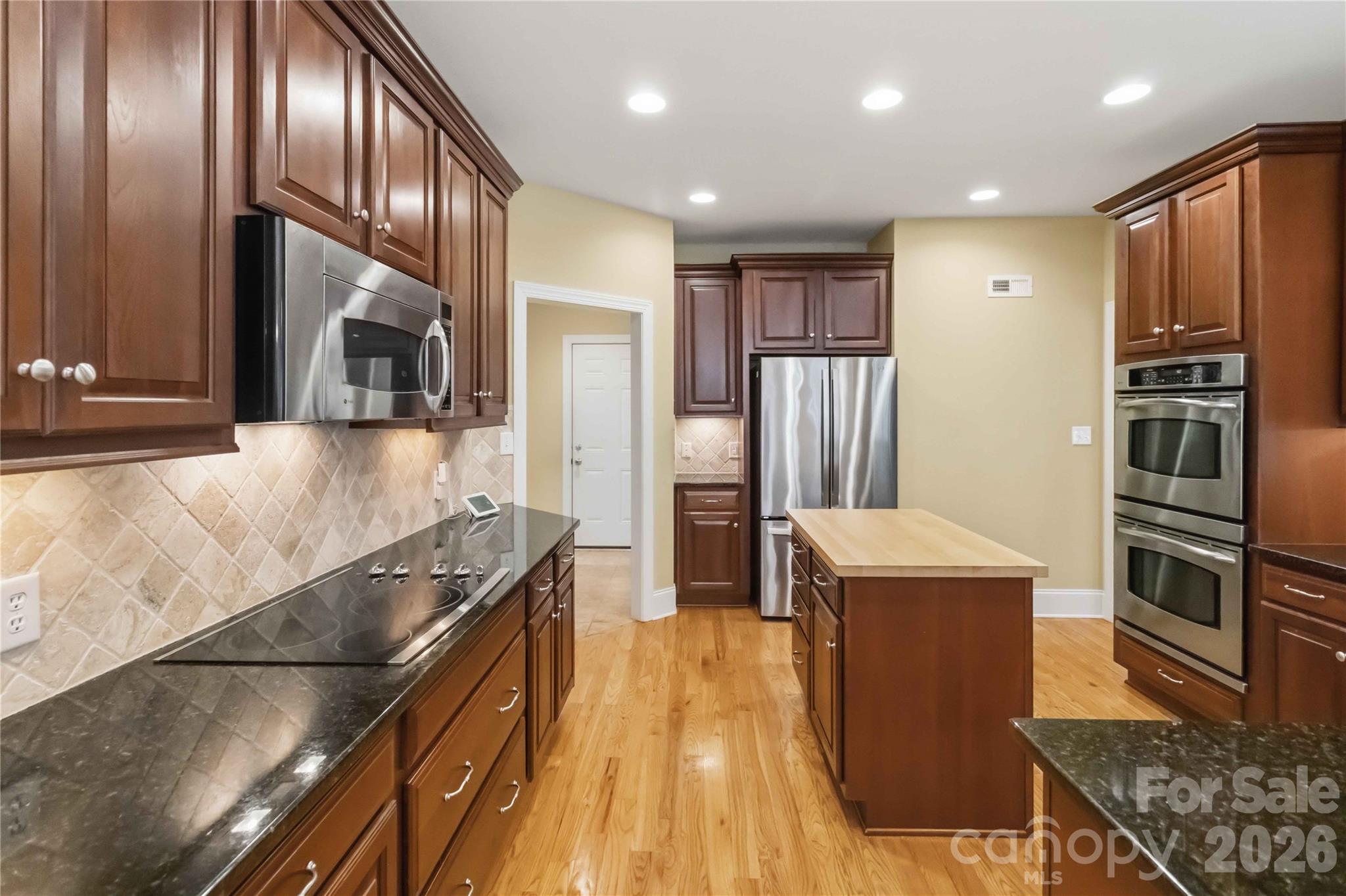 280 Catawba Crest Lane Property Photo 12