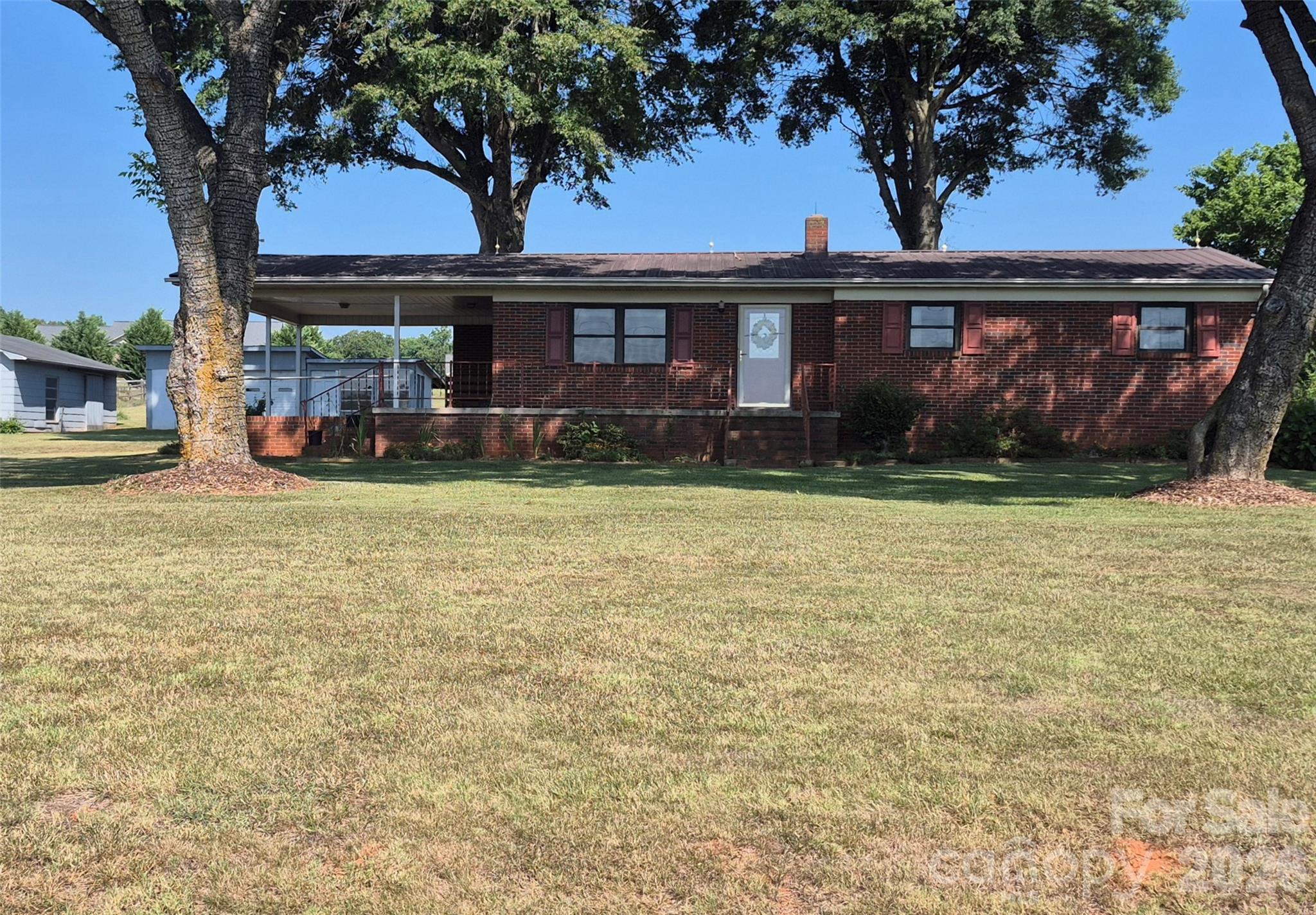 1267 Howards Creek Mill Road Property Photo 1