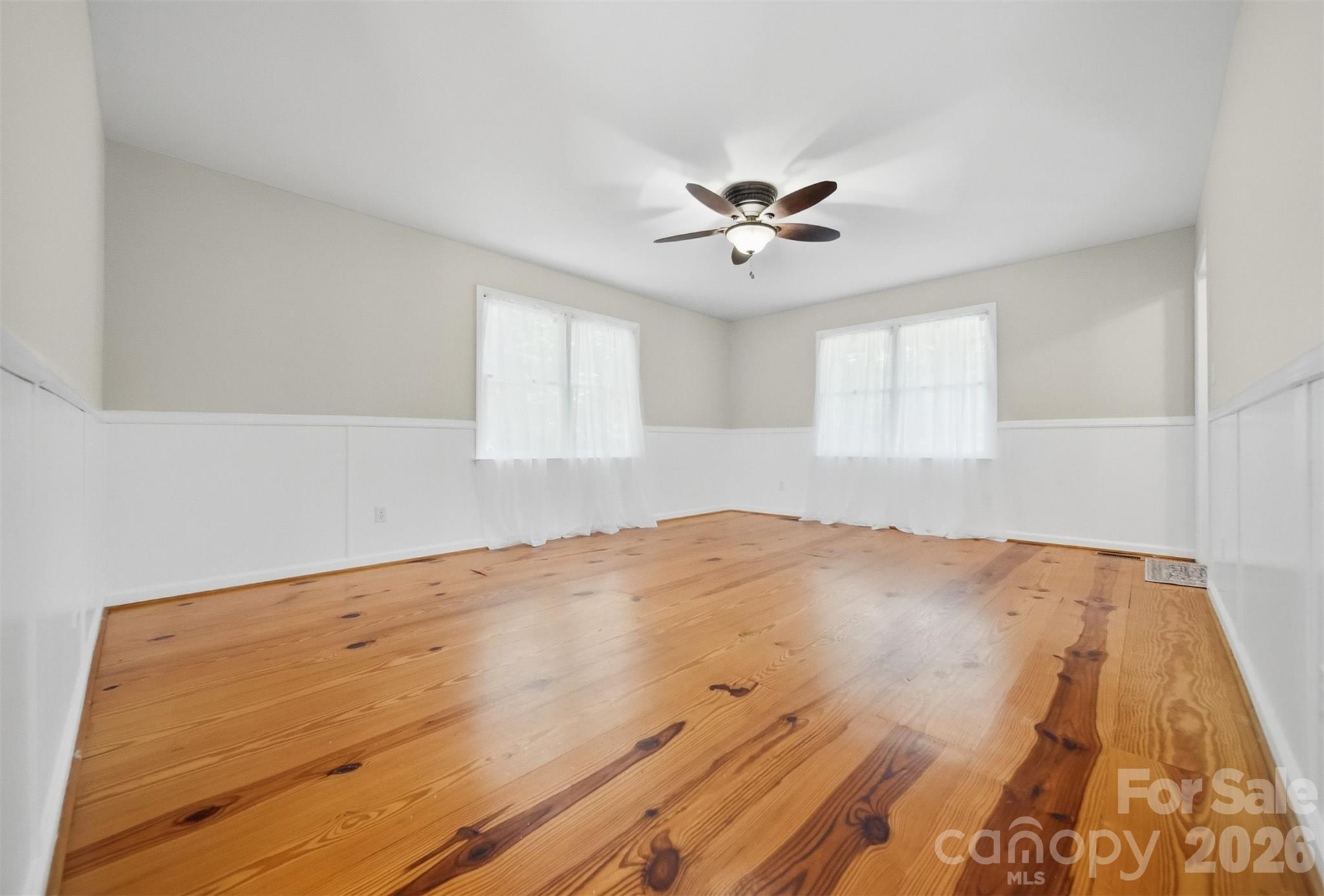 131 Fox Runn Drive Property Photo 6