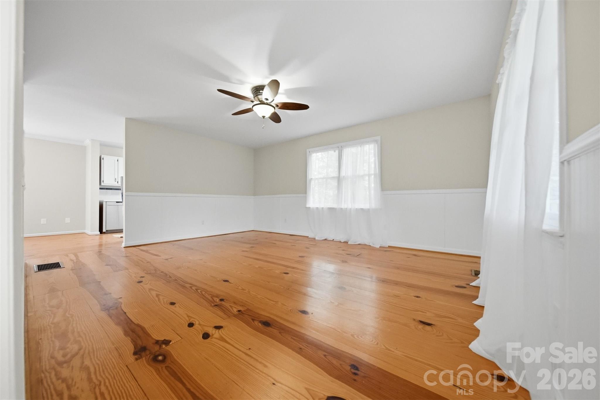 131 Fox Runn Drive Property Photo 8