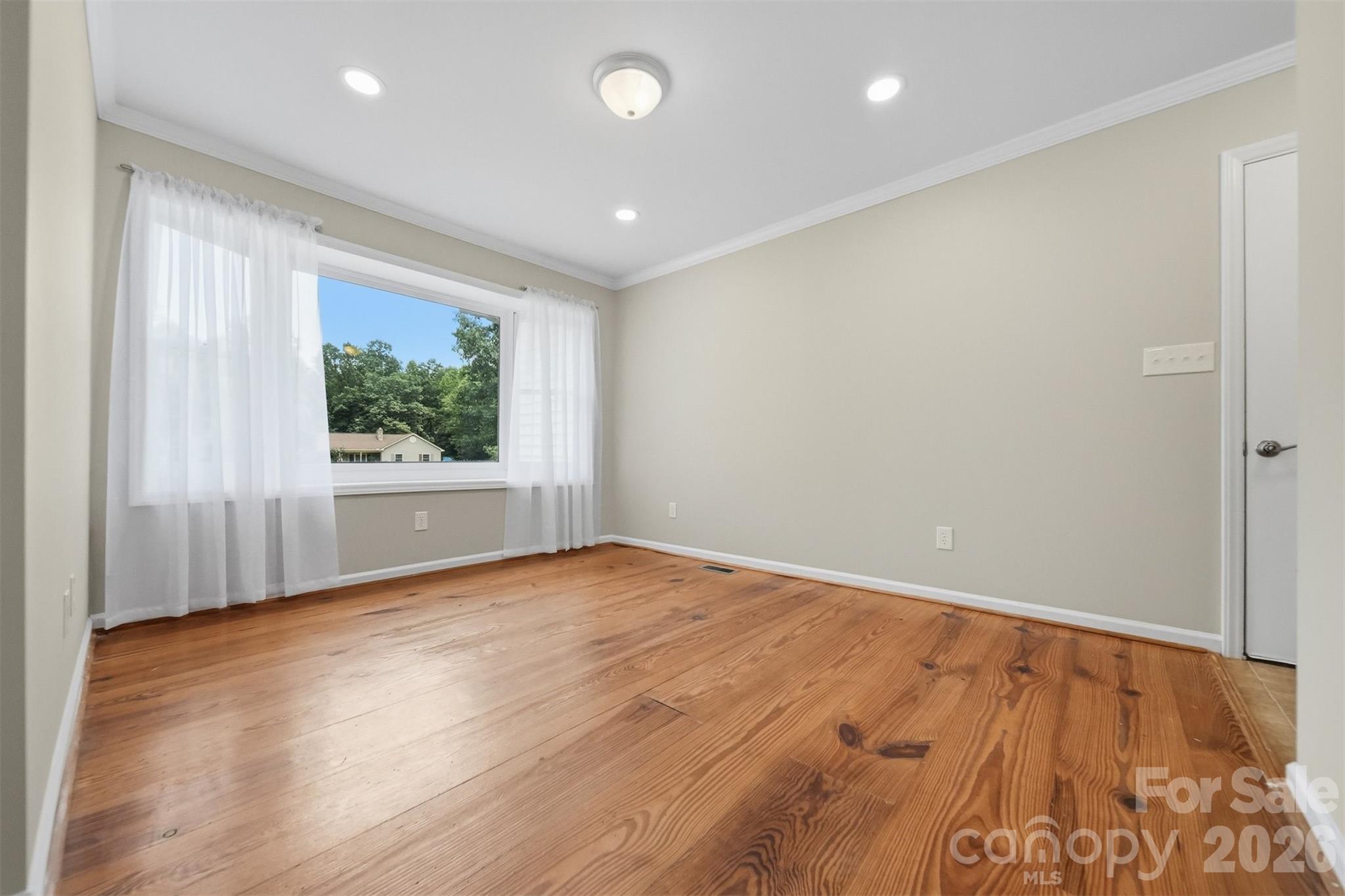 131 Fox Runn Drive Property Photo 23