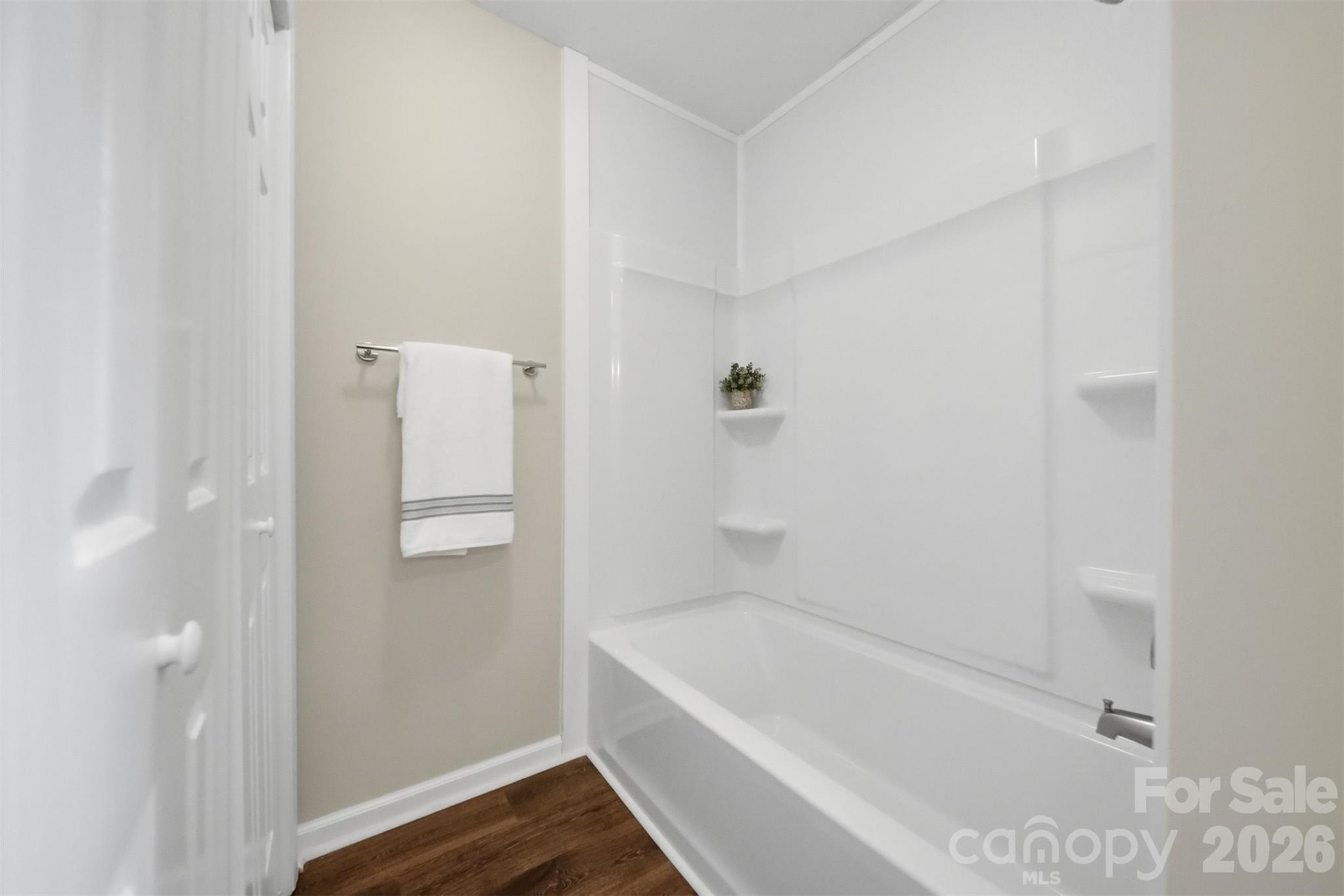 131 Fox Runn Drive Property Photo 33