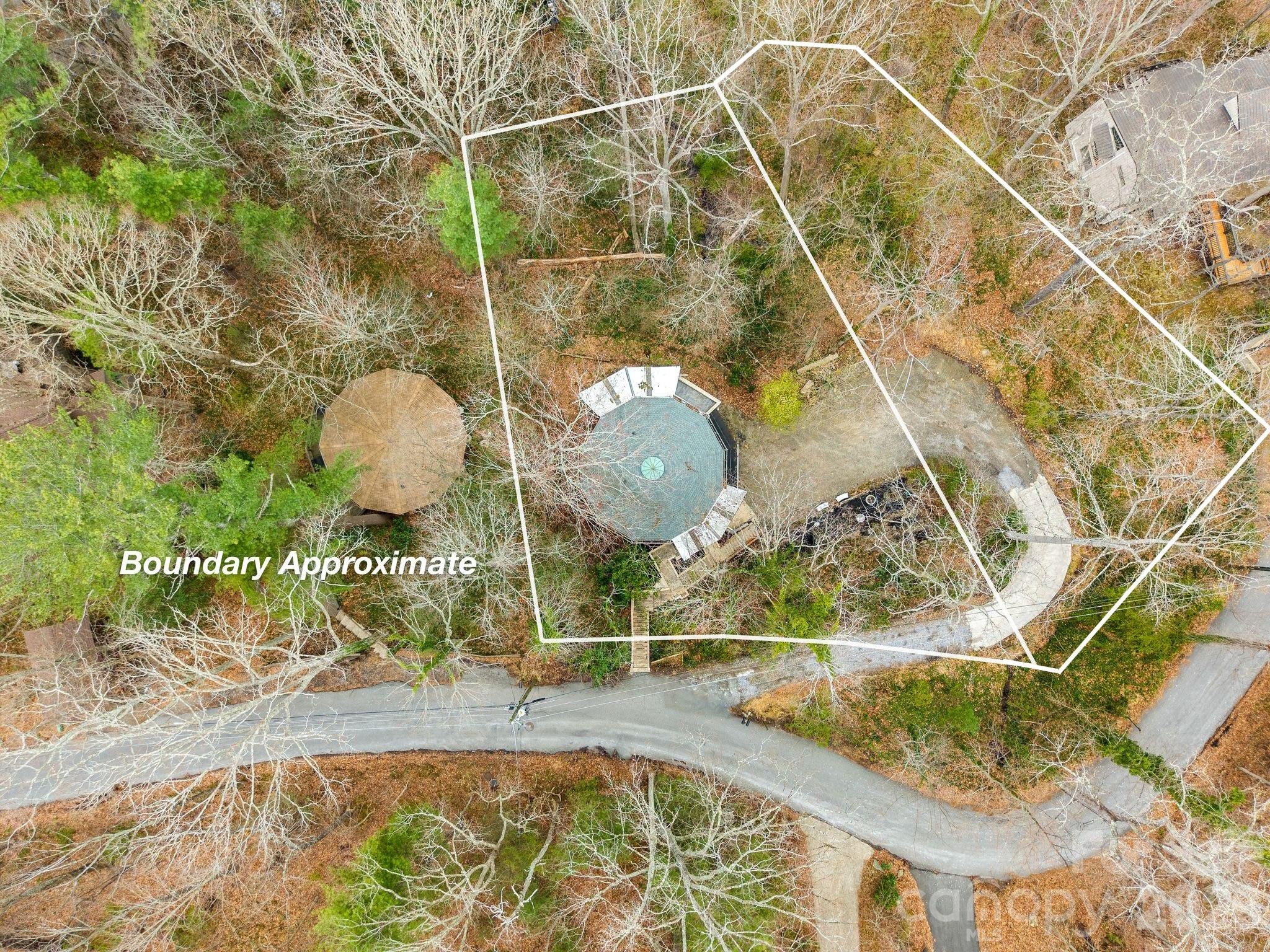 99999 Sunset Drive Property Photo 2