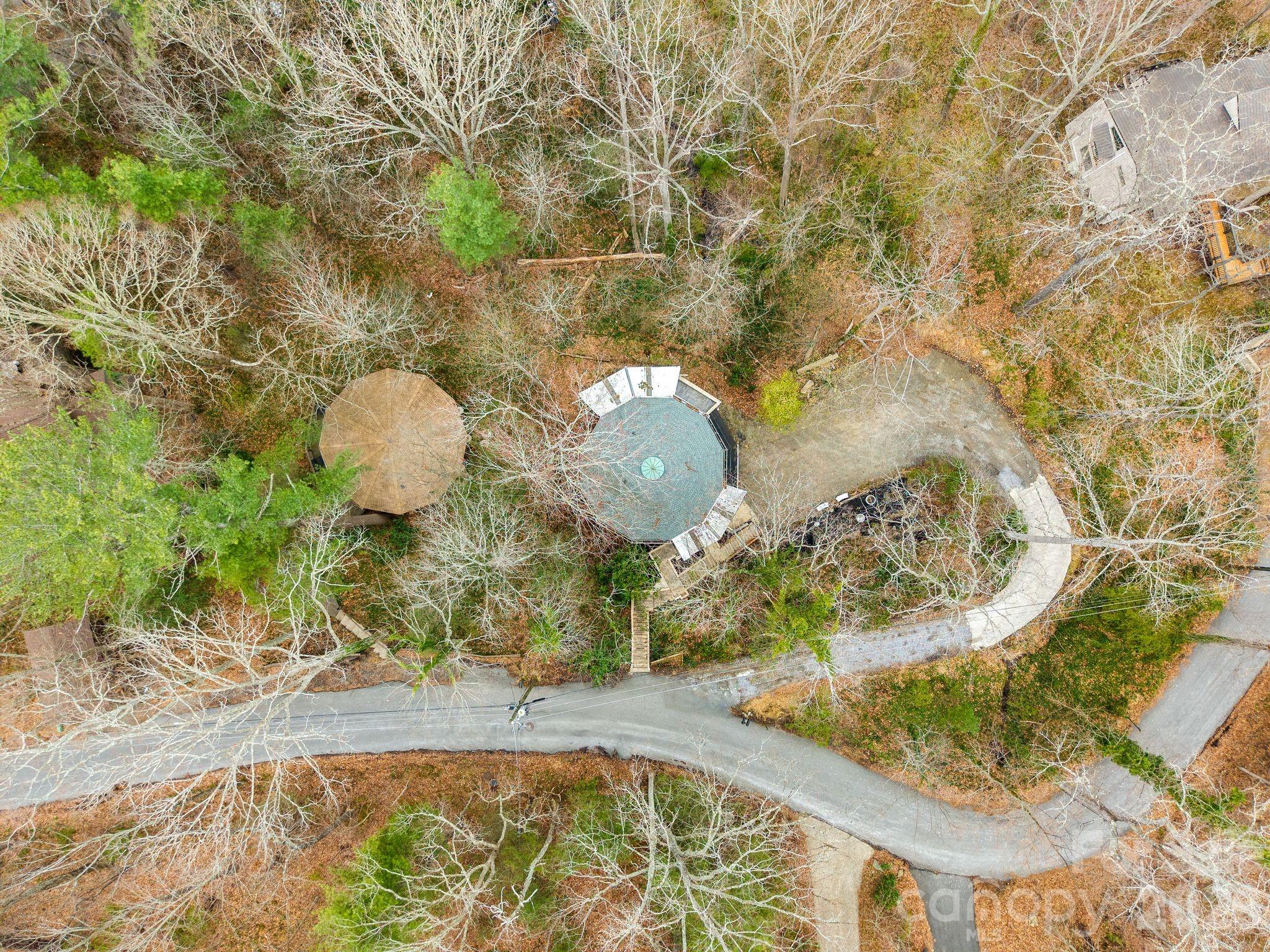 99999 Sunset Drive Property Photo 3