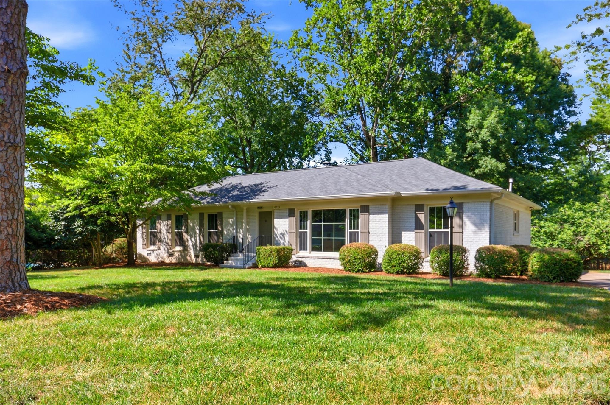 8115 Knollbrook Drive Property Photo 1