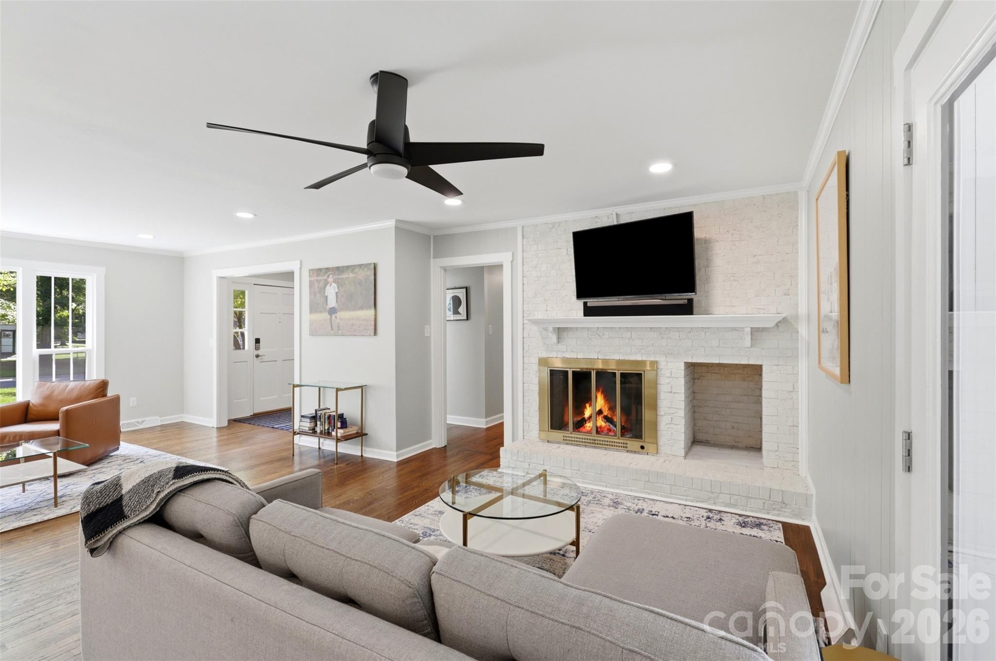 8115 Knollbrook Drive Property Photo 8