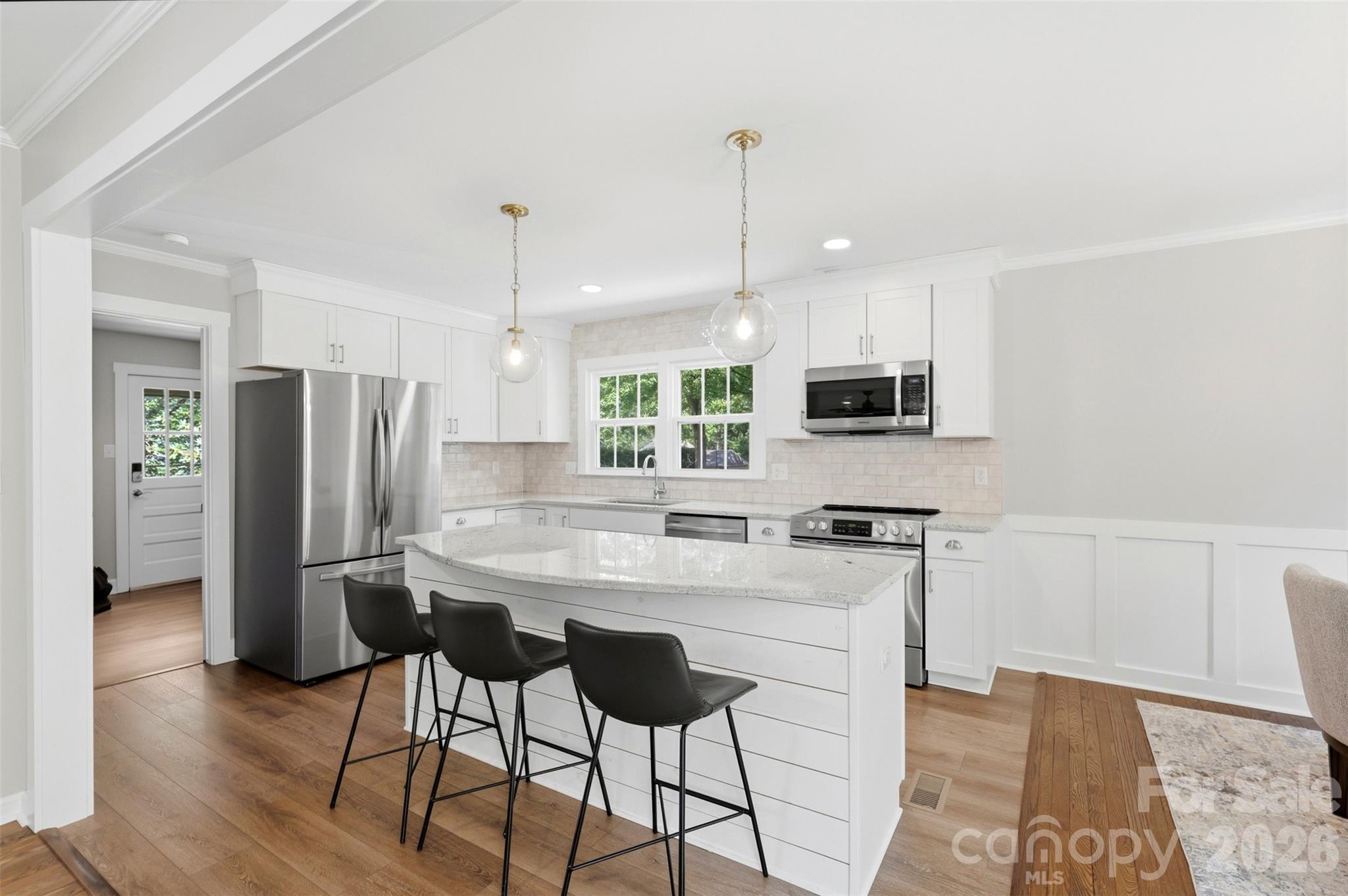 8115 Knollbrook Drive Property Photo 13