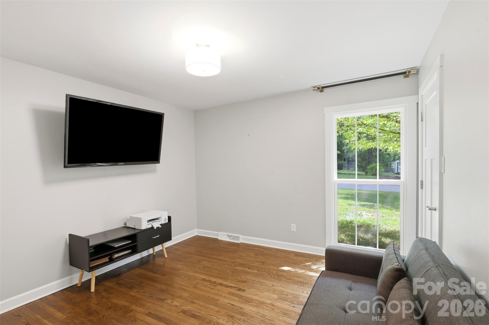 8115 Knollbrook Drive Property Photo 21