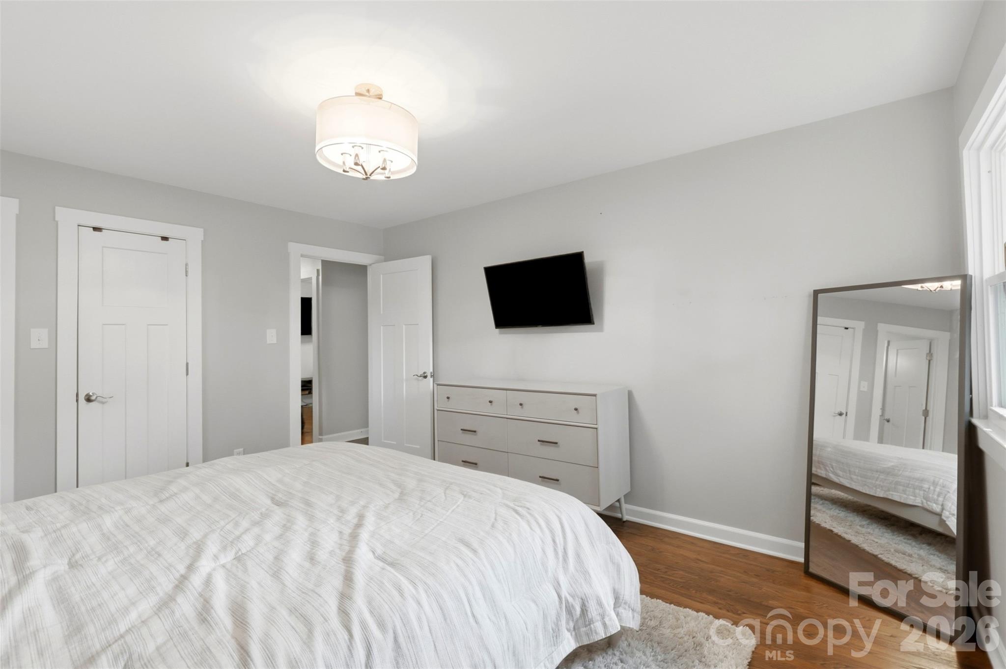 8115 Knollbrook Drive Property Photo 31