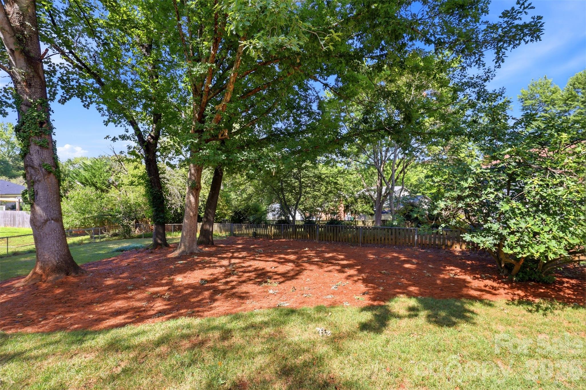 8115 Knollbrook Drive Property Photo 37