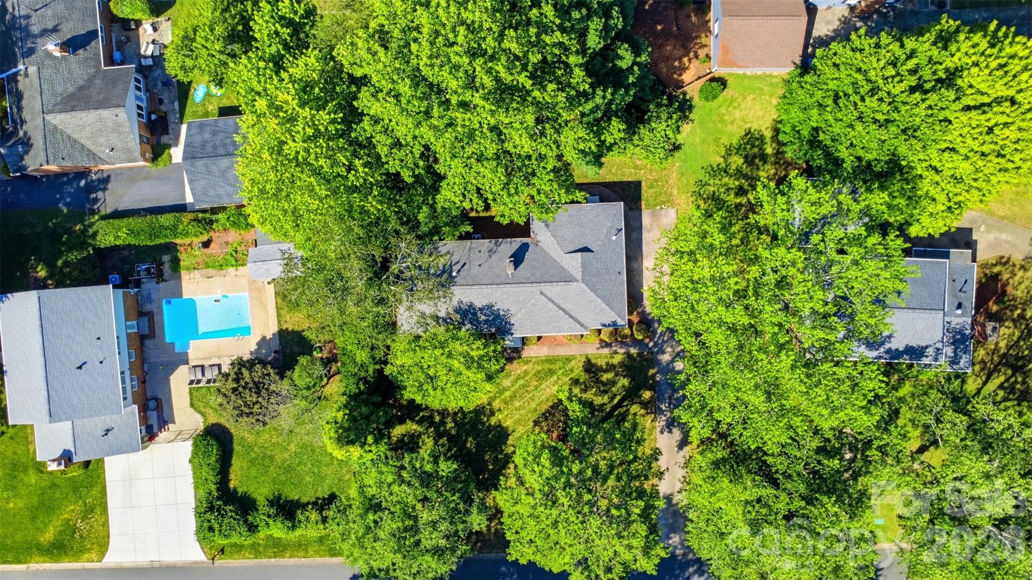 8115 Knollbrook Drive Property Photo 45