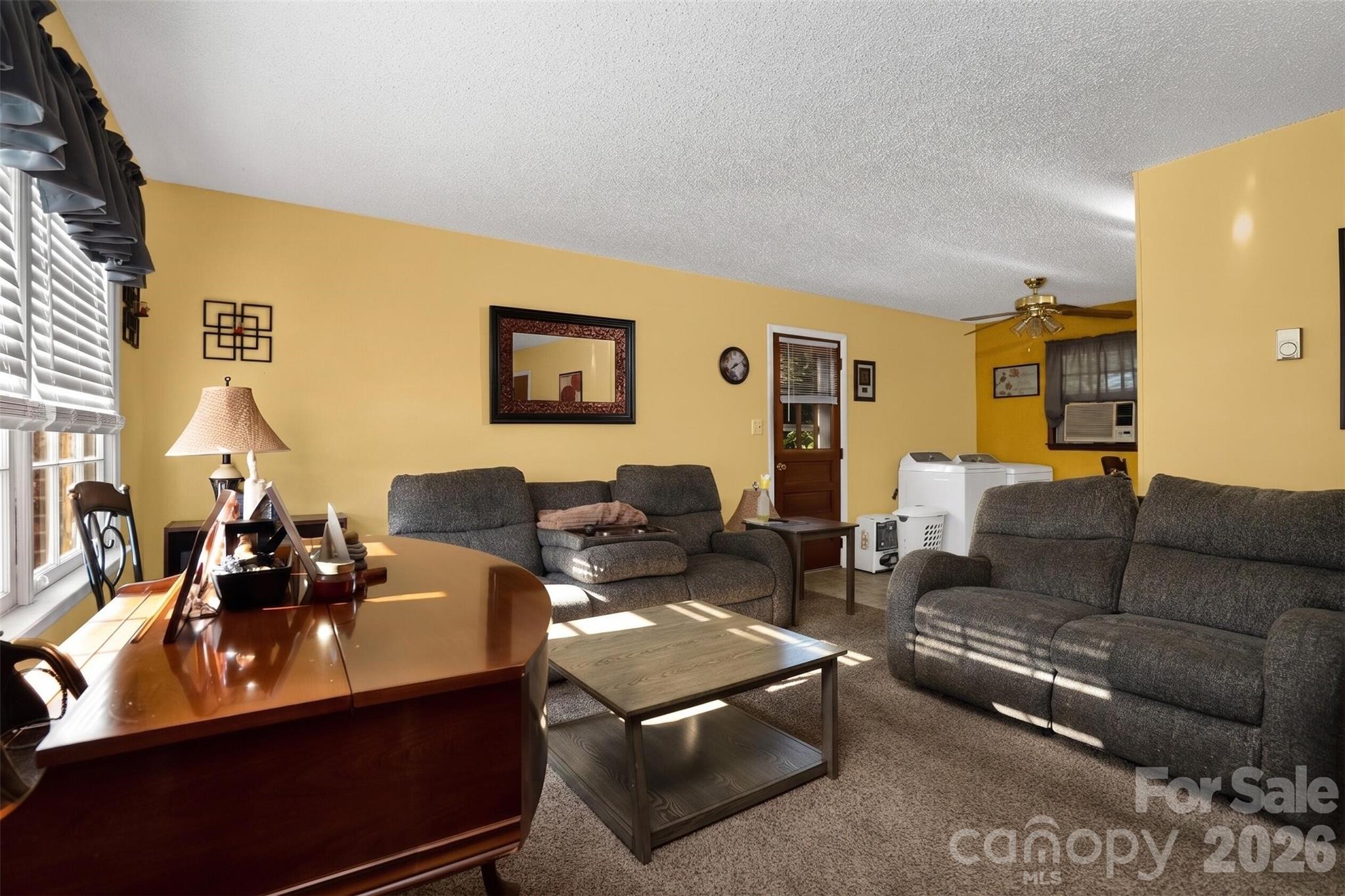 308 S Pine Street Property Photo 3