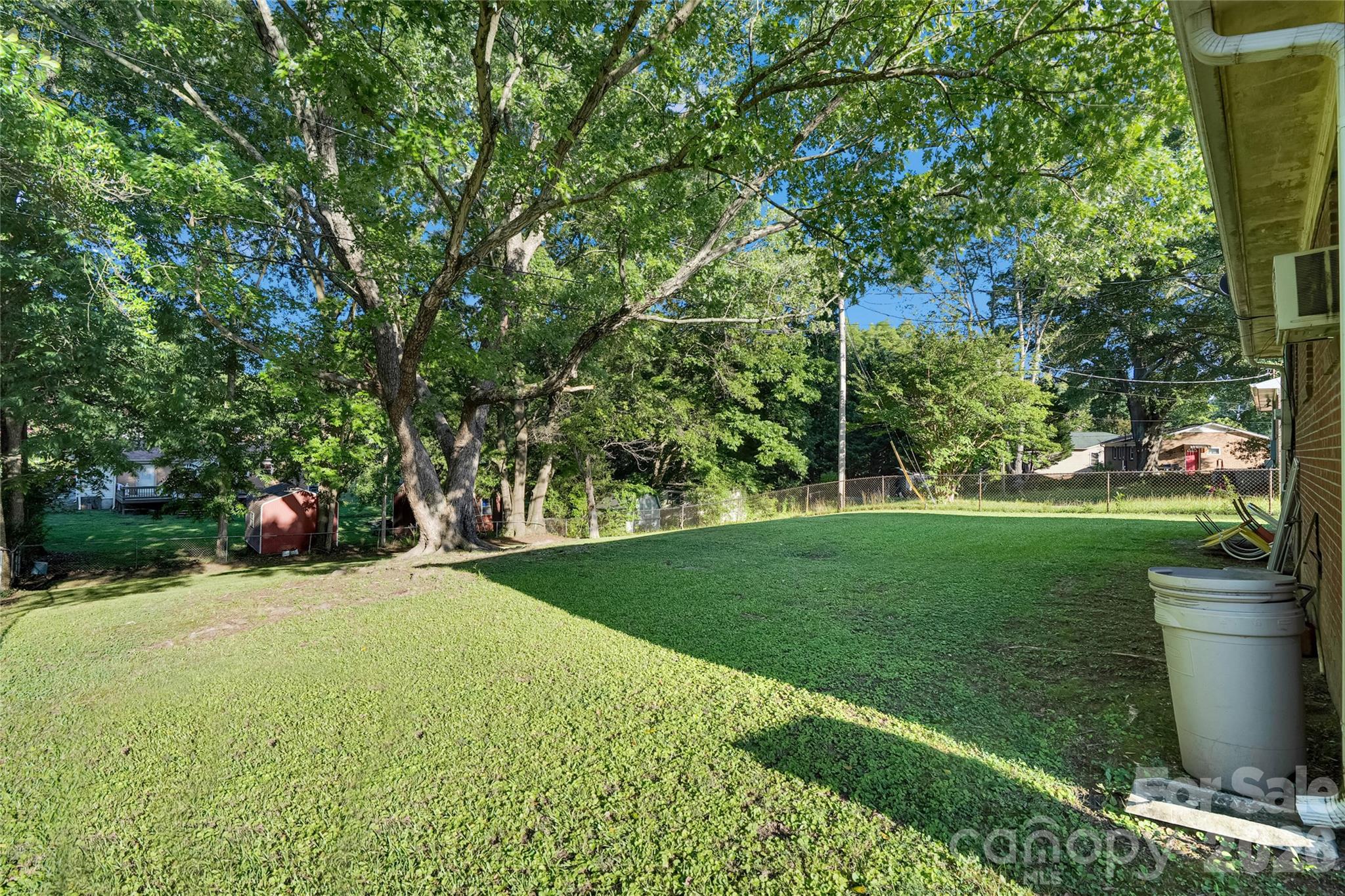 308 S Pine Street Property Photo 17
