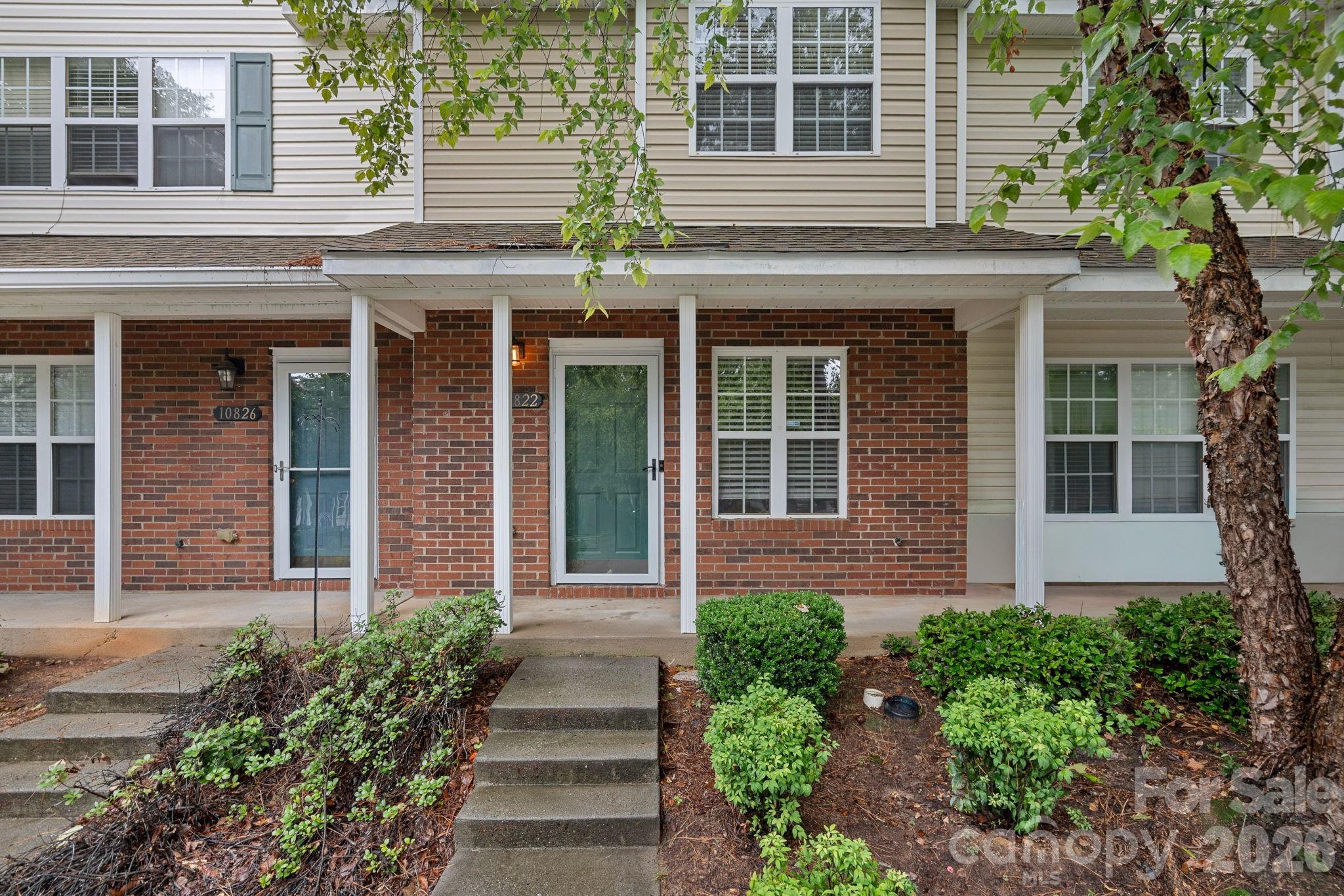 10822 Holly Ridge Boulevard Property Photo 1