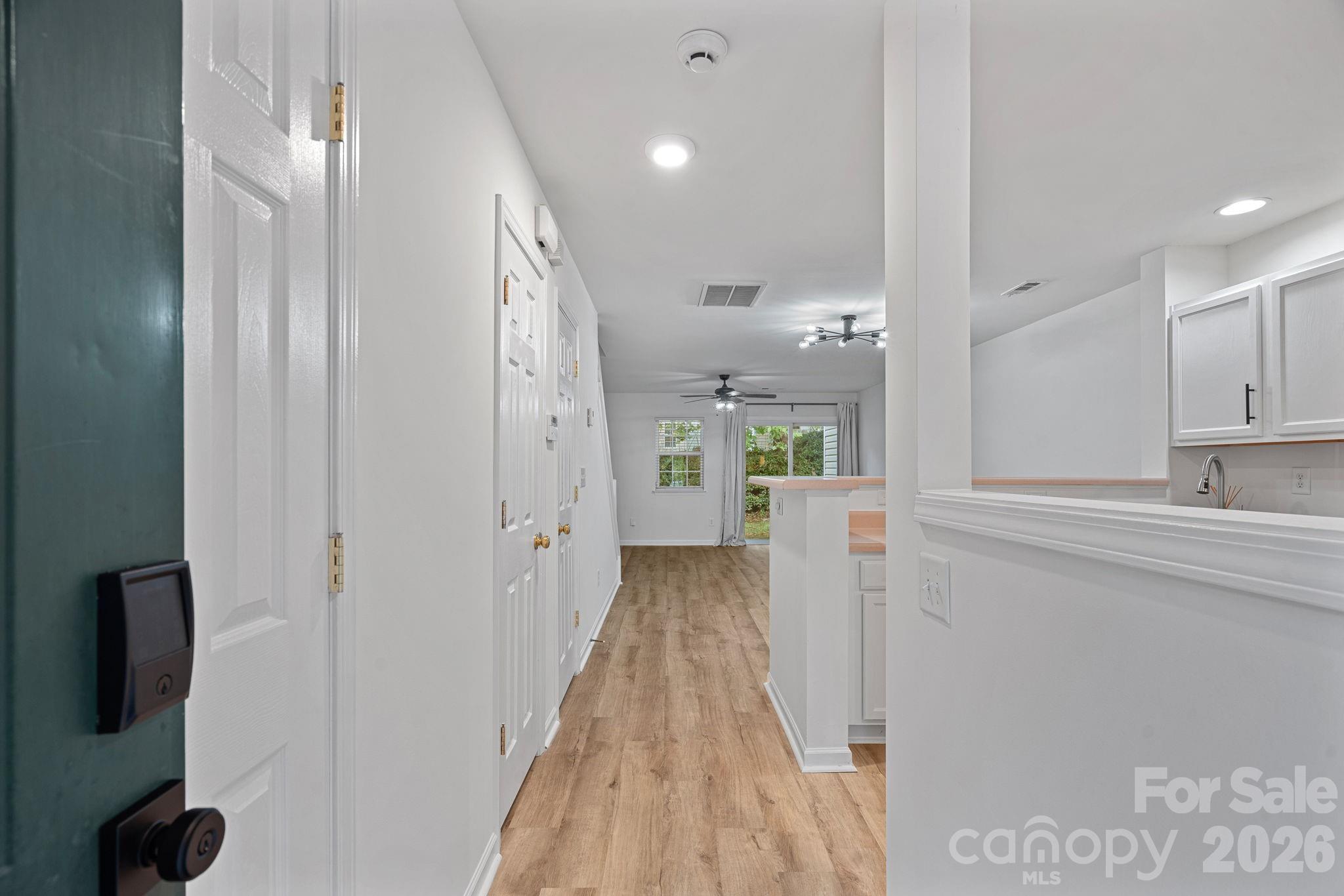 10822 Holly Ridge Boulevard Property Photo 2