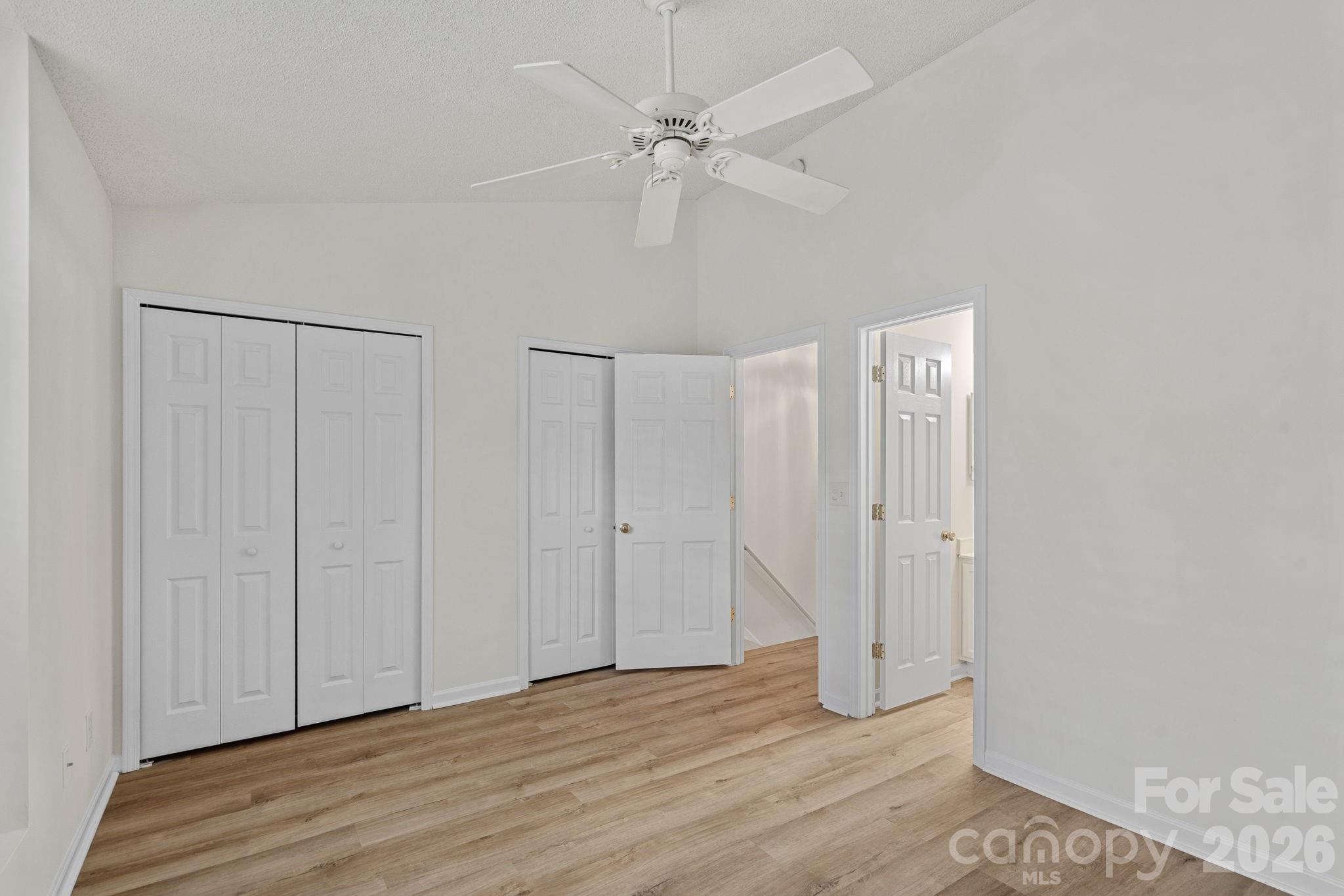 10822 Holly Ridge Boulevard Property Photo 12