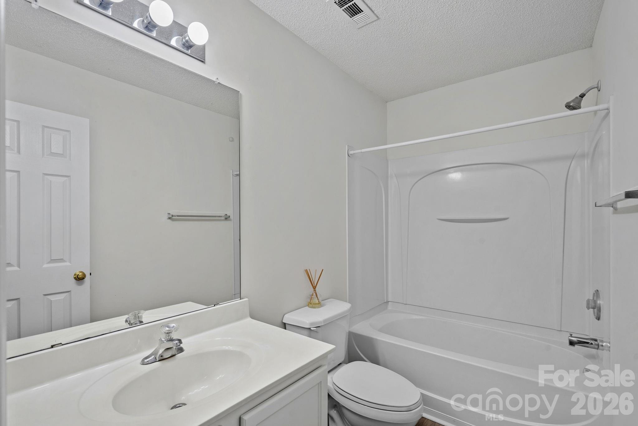 10822 Holly Ridge Boulevard Property Photo 17