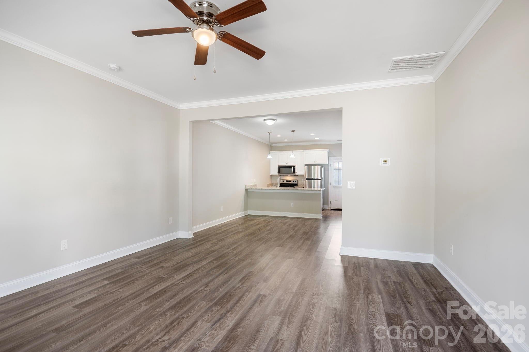 3939 Newhall Drive Property Photo 5