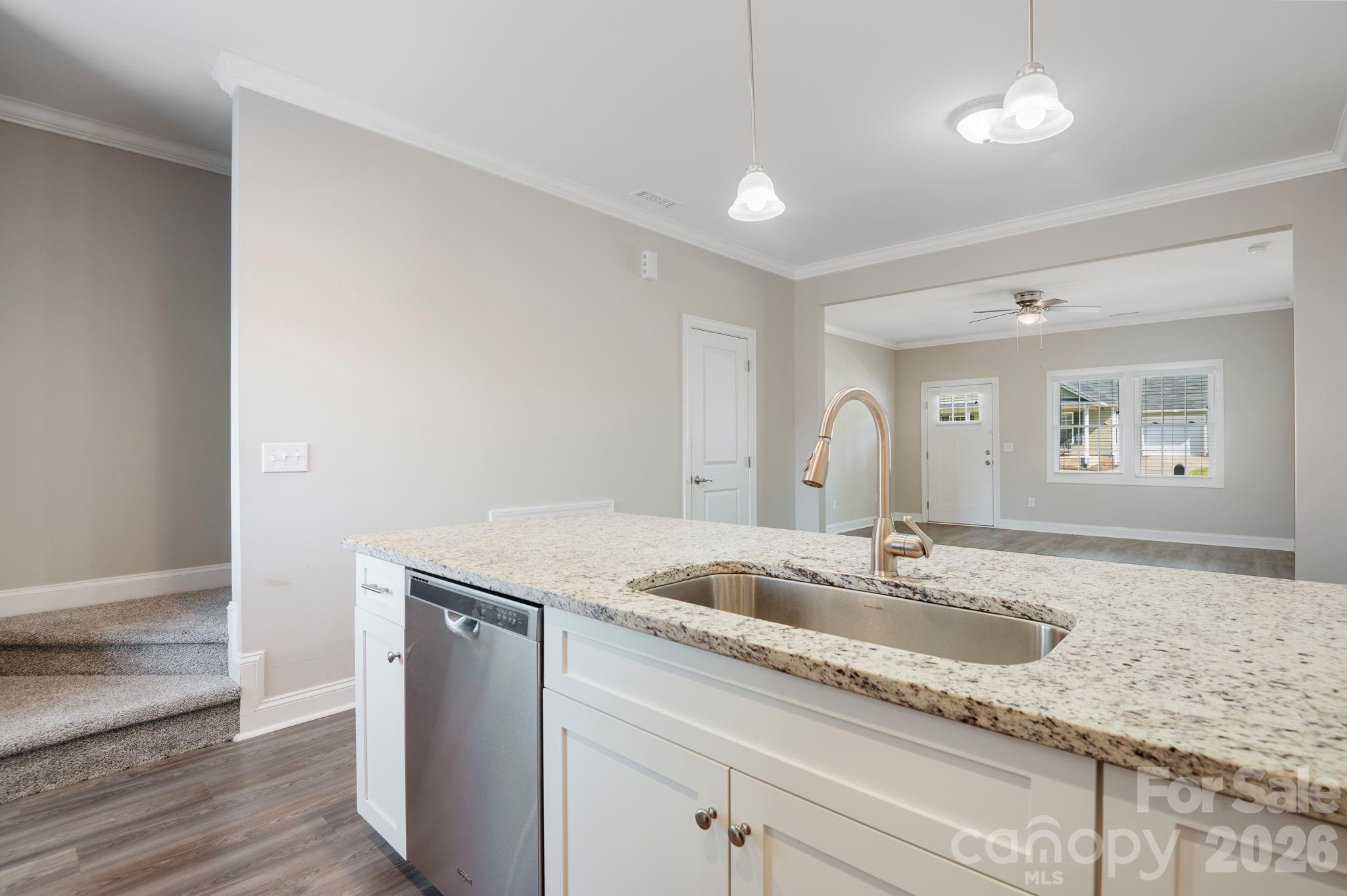 3939 Newhall Drive Property Photo 17
