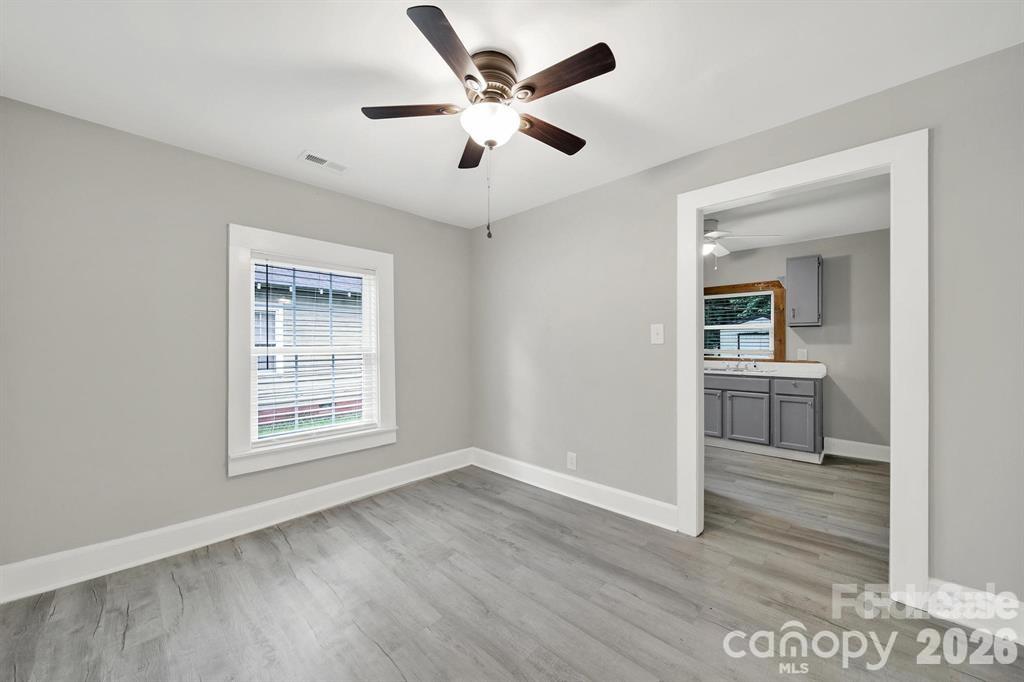 714,716 Lucas Street Property Photo 6