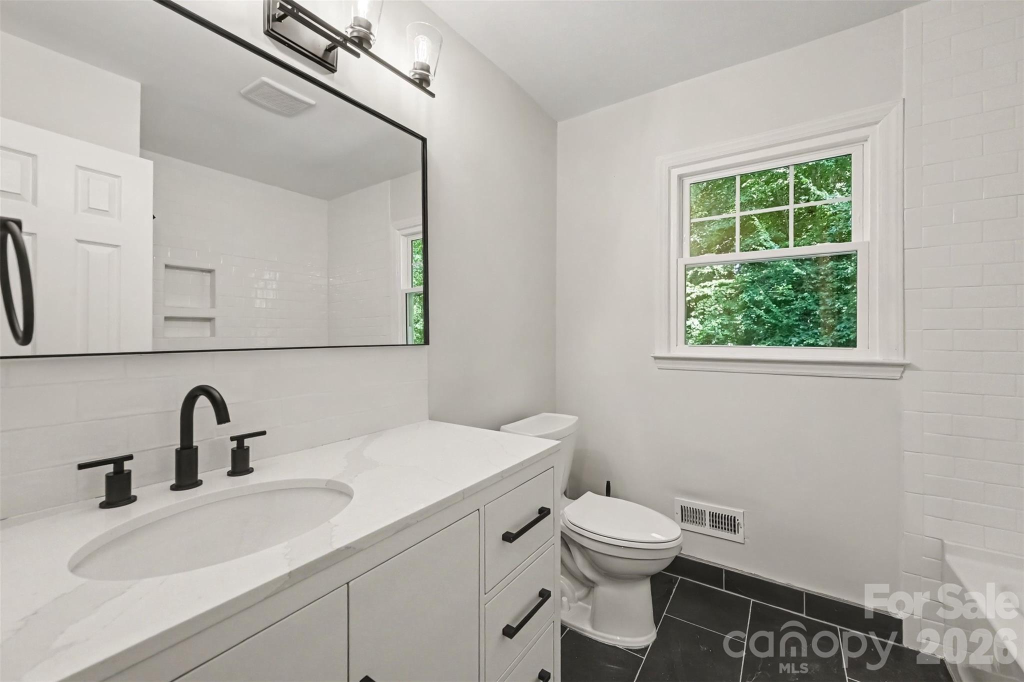 7505 Hawkstand Lane Property Photo 26
