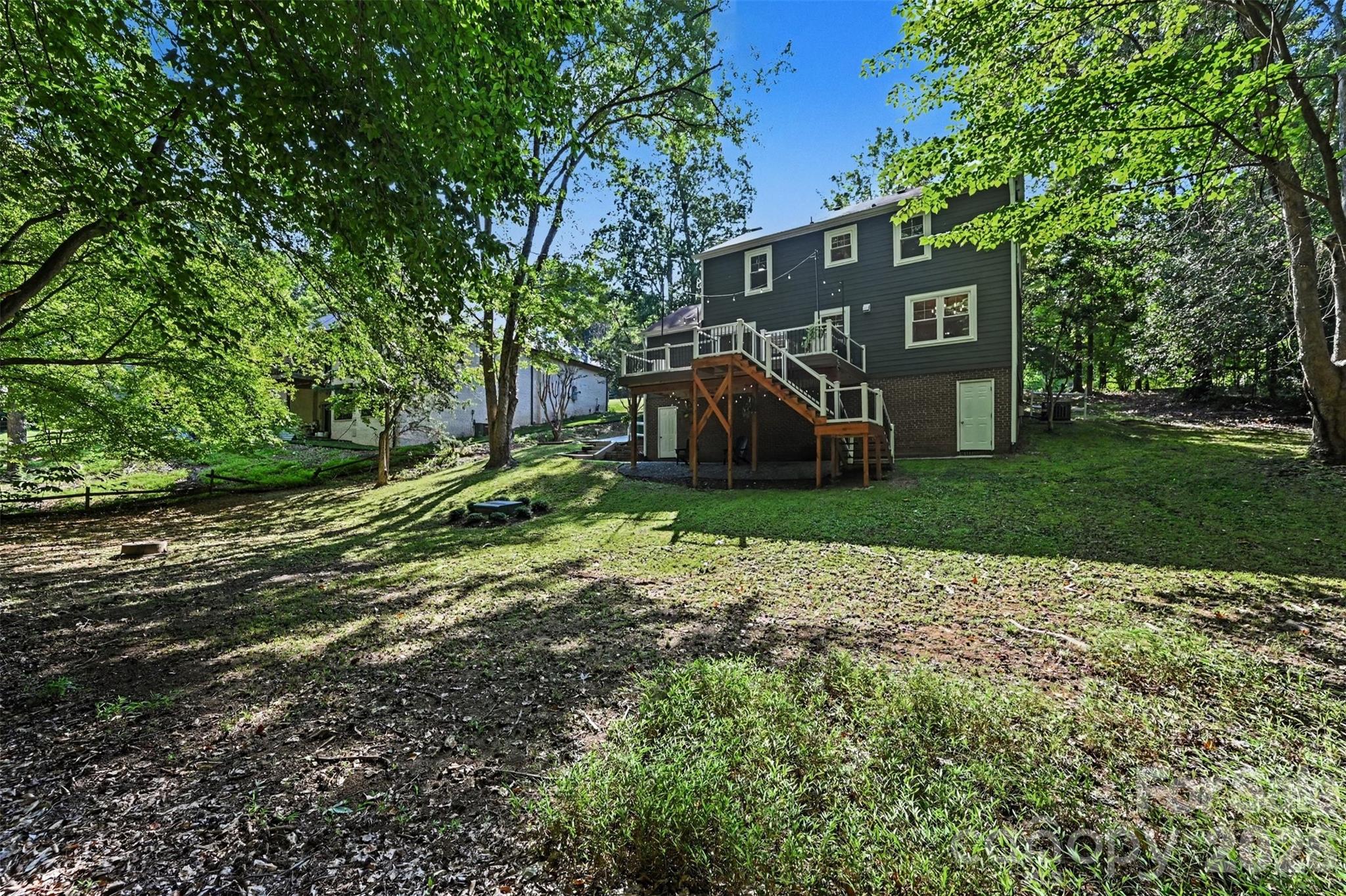 7505 Hawkstand Lane Property Photo 30